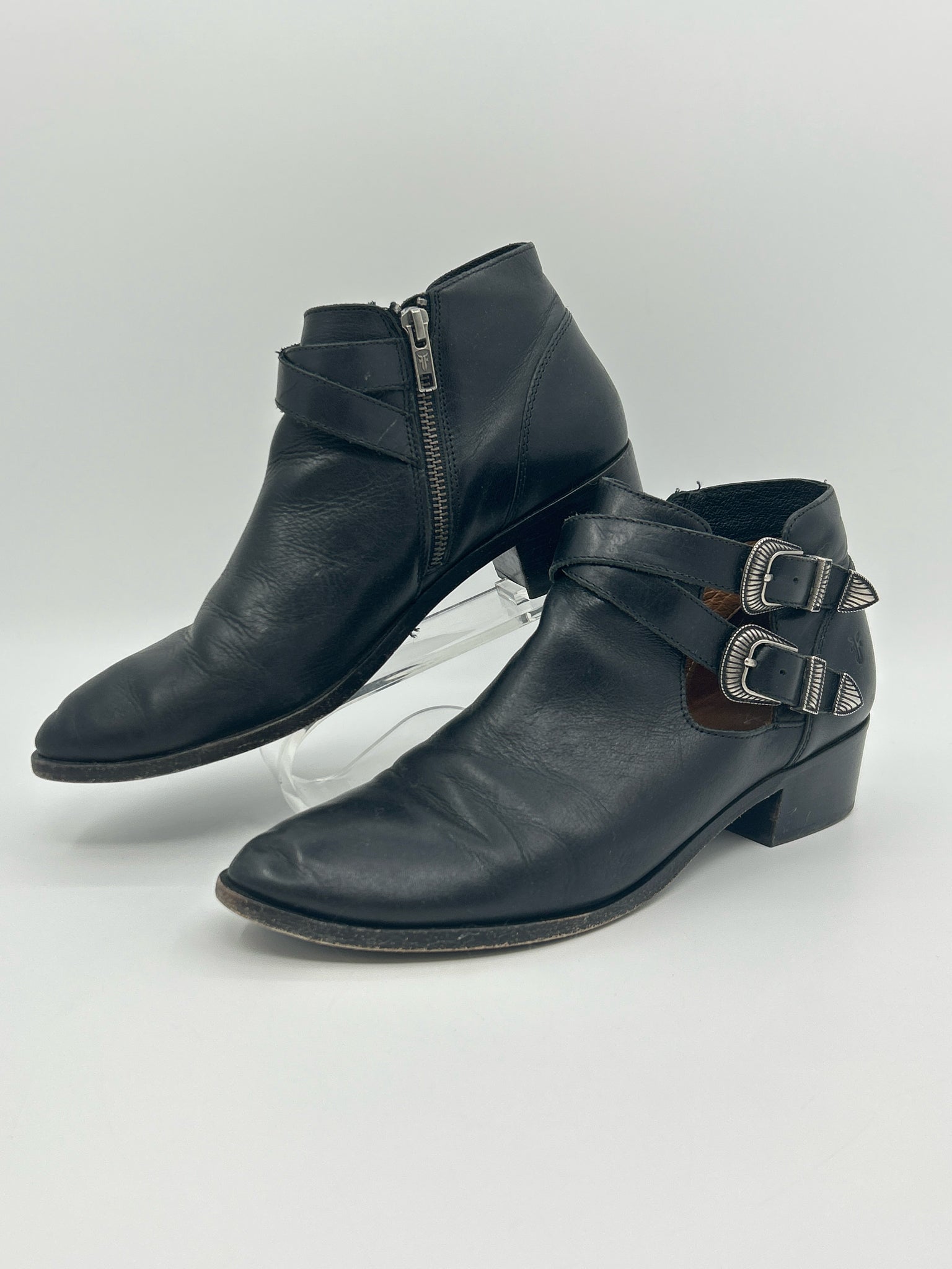 FRYE Size 9.5M Black Women Booties