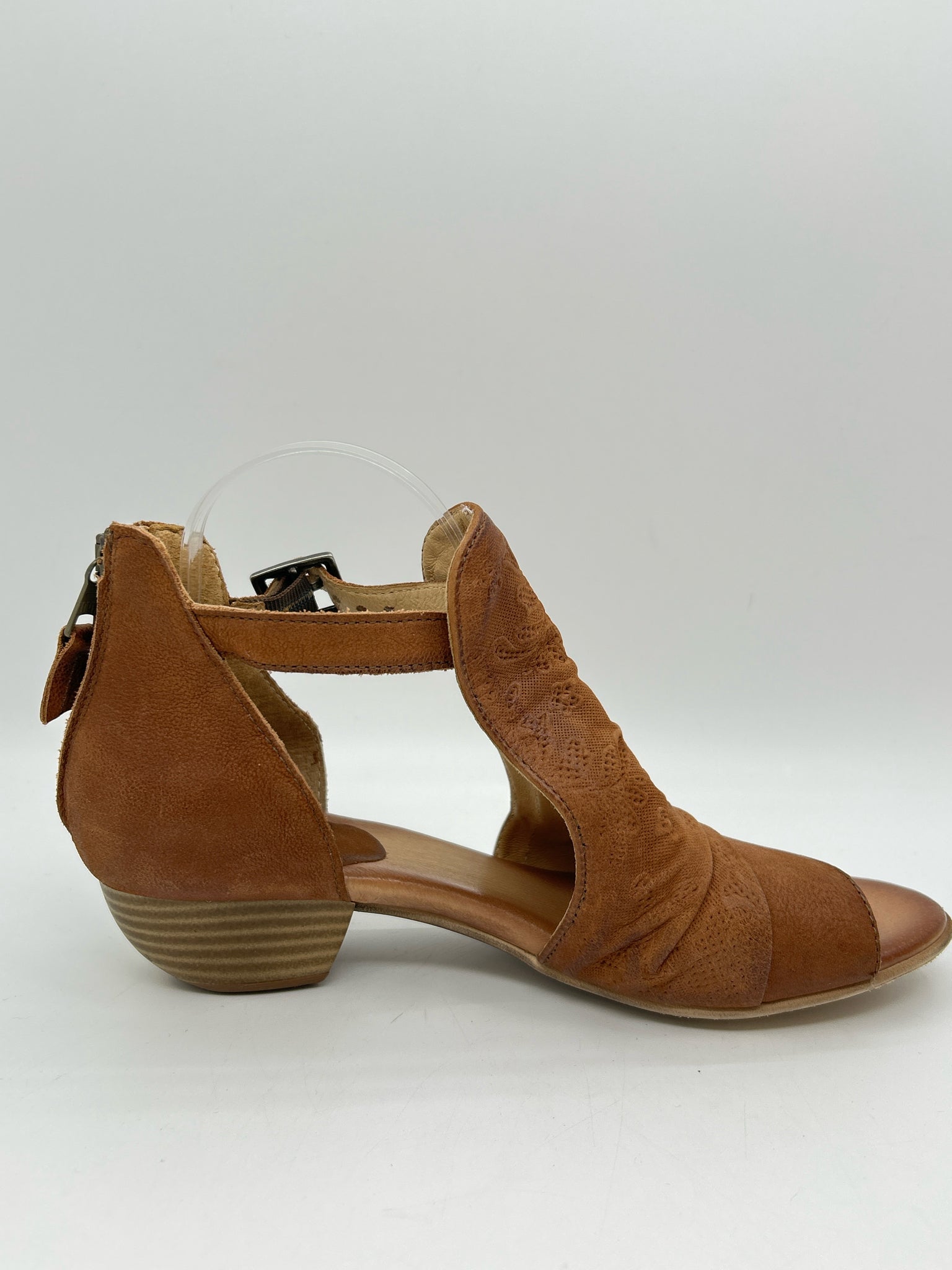 MIZ MOOZ Size 40 Brown Women Sandal