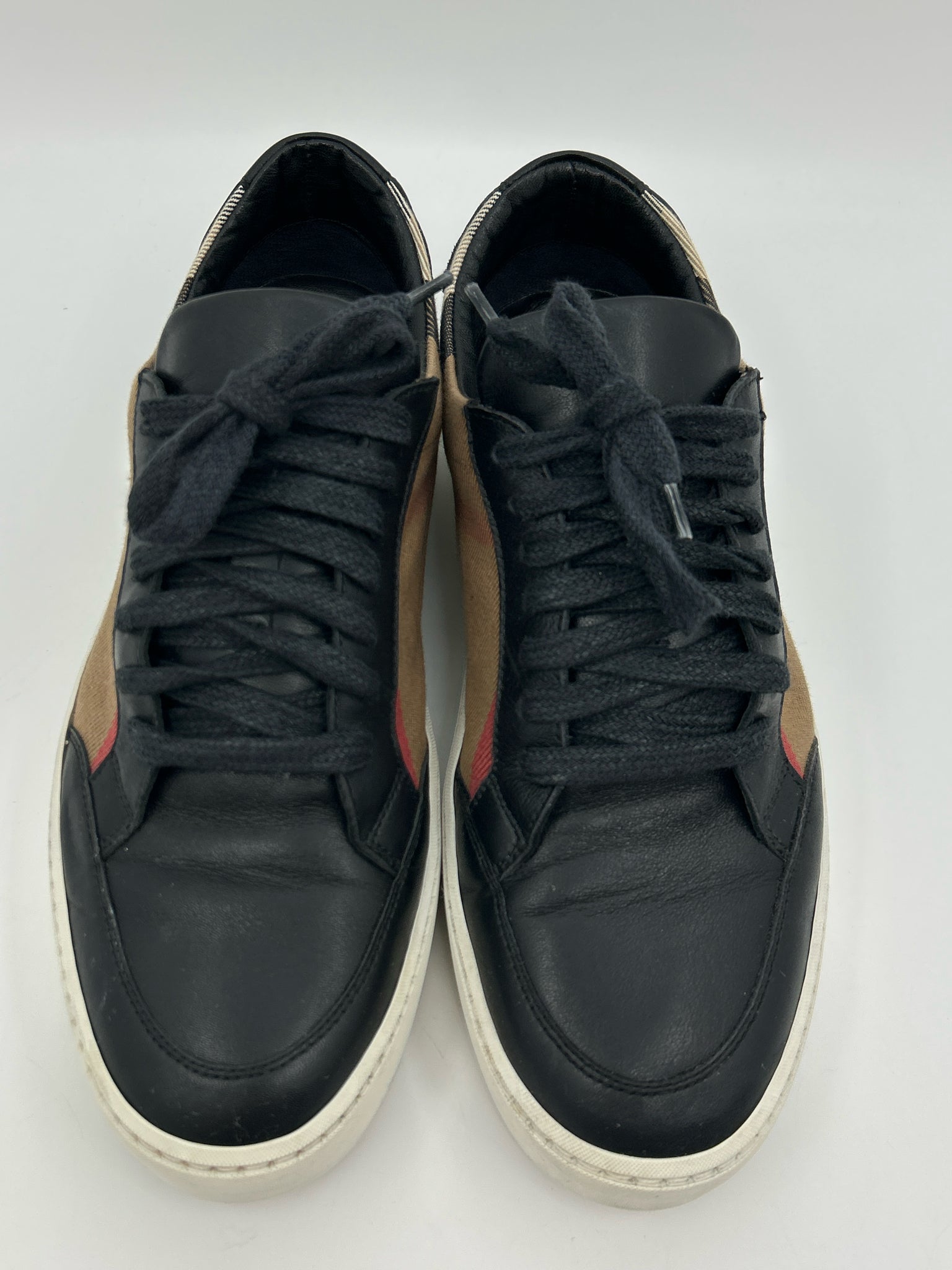 BURBERRY Size 38/8 Black Women Sneakers