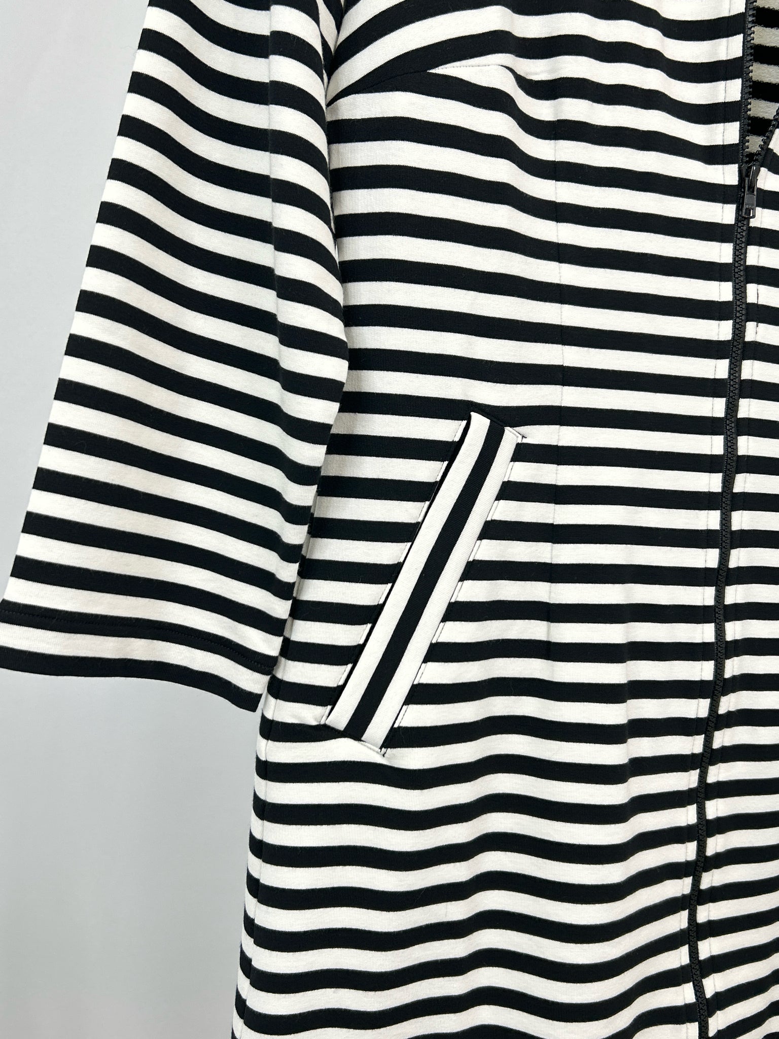 CABI Size XS Black & White Women Jacket