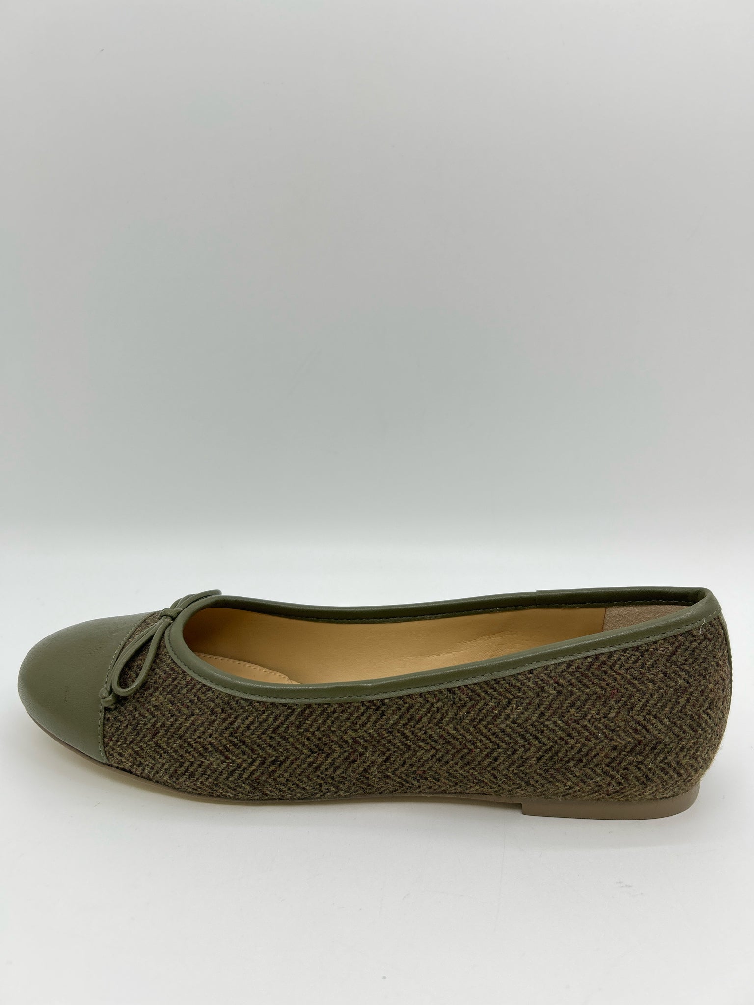 TALBOTS Size 10M OLIVE GREEN Women Flats