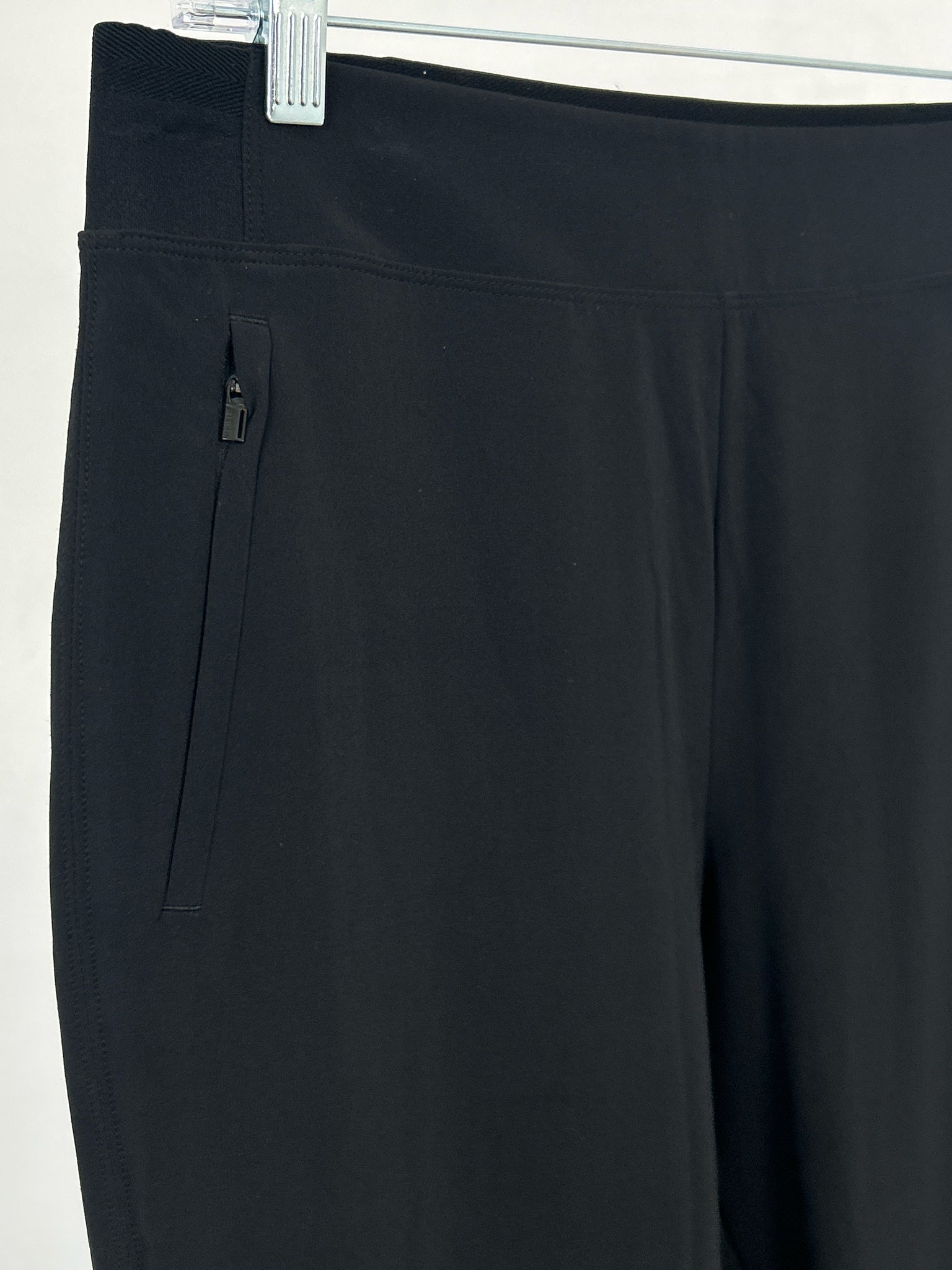 ATHLETA Size 8 Black Women Pants