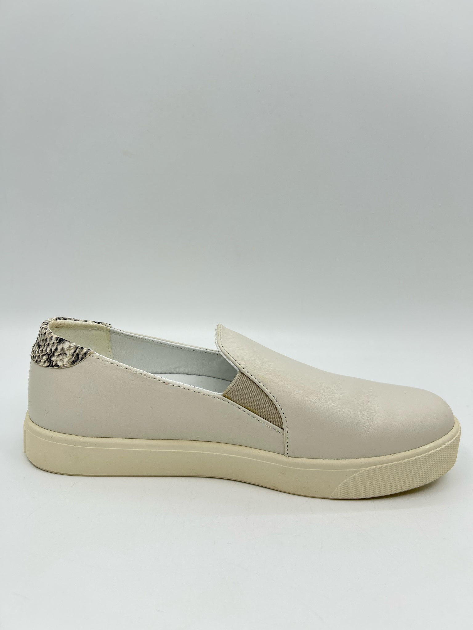 COLE HAAN Size 9.5B Vanilla White Women Shoes