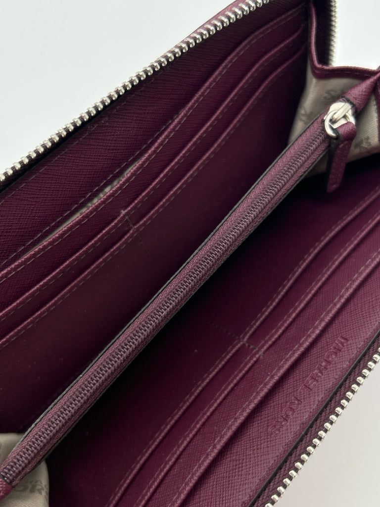 MICHAEL KORS Burgundy Wallet