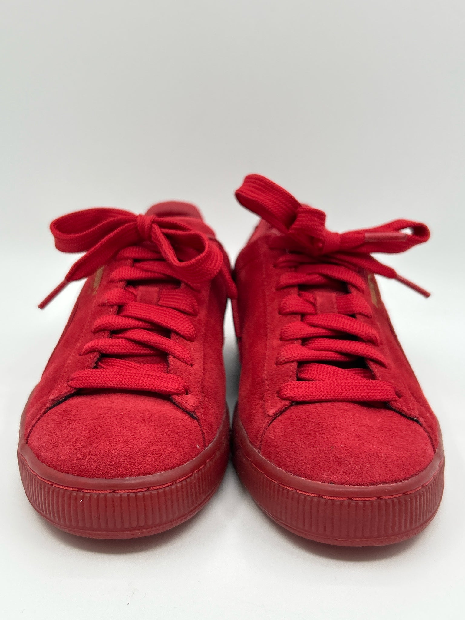 PUMA Size 8.5 Red Suede neakers