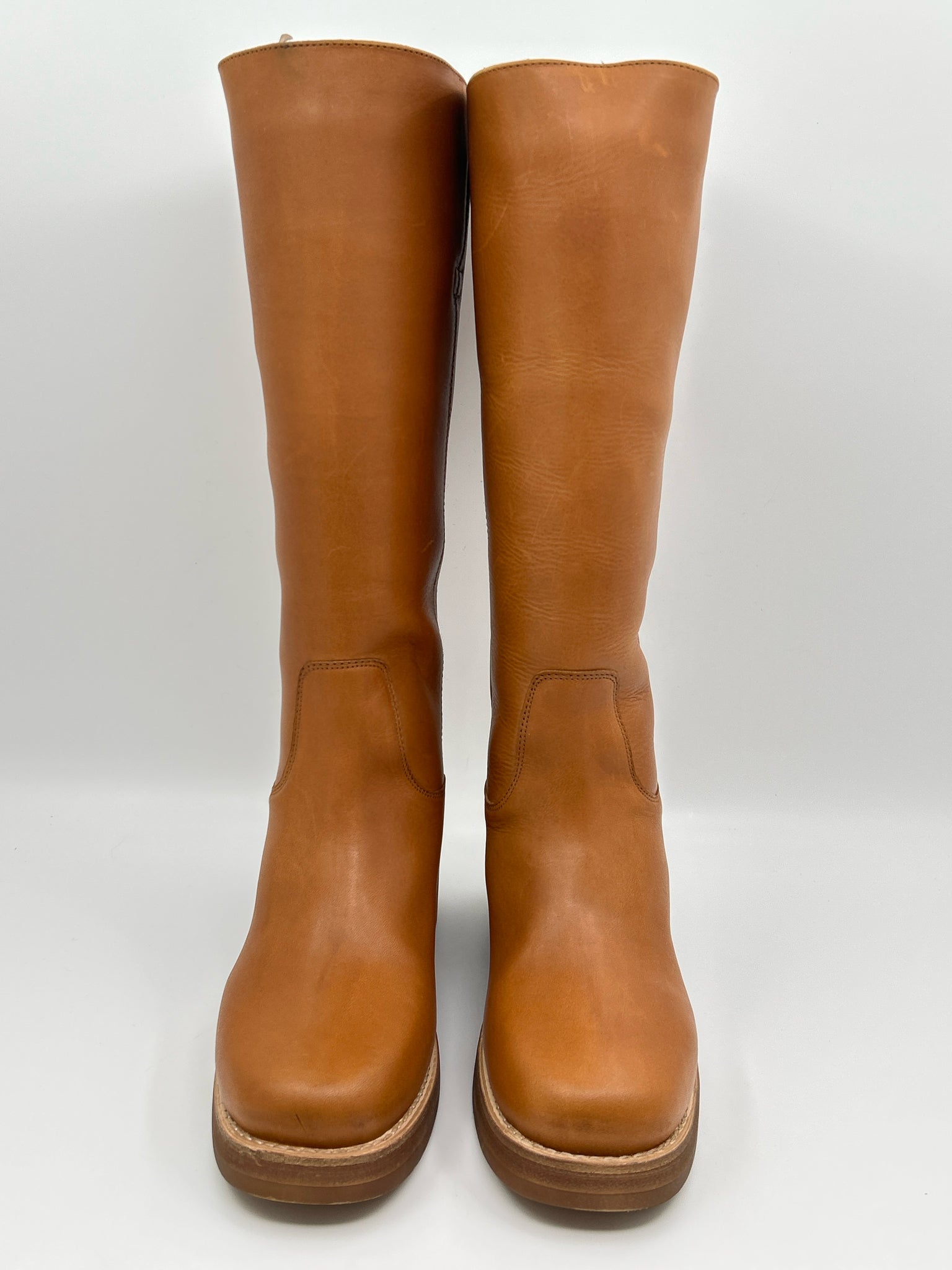DINGO Size 8.5M Tan Women Boots
