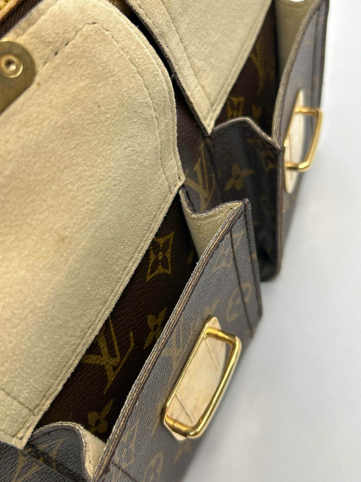 LOUIS VUITTON BROWN MONOGRAM Women Purse