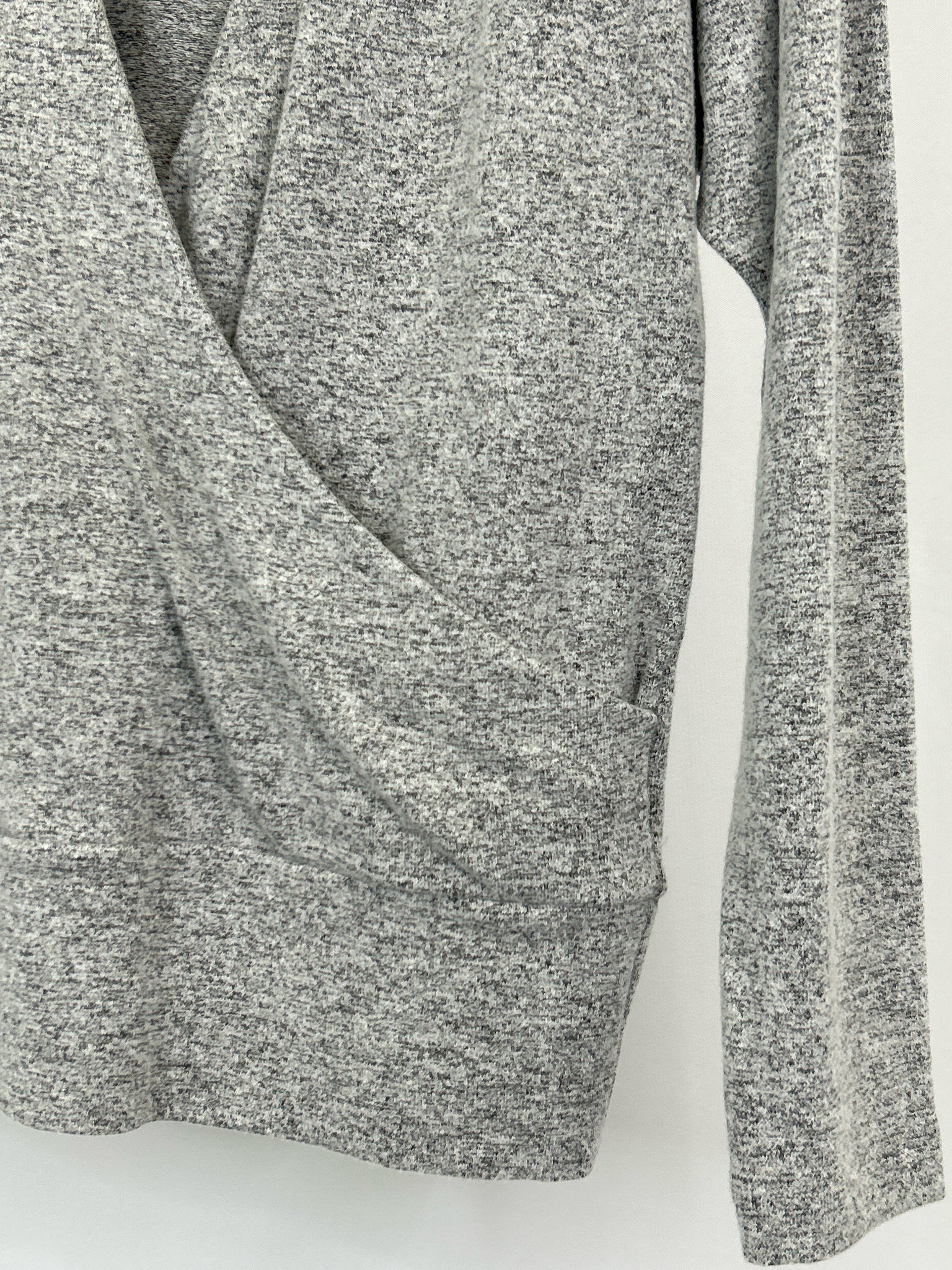 White House Black Market Size M Grey Women Sweater