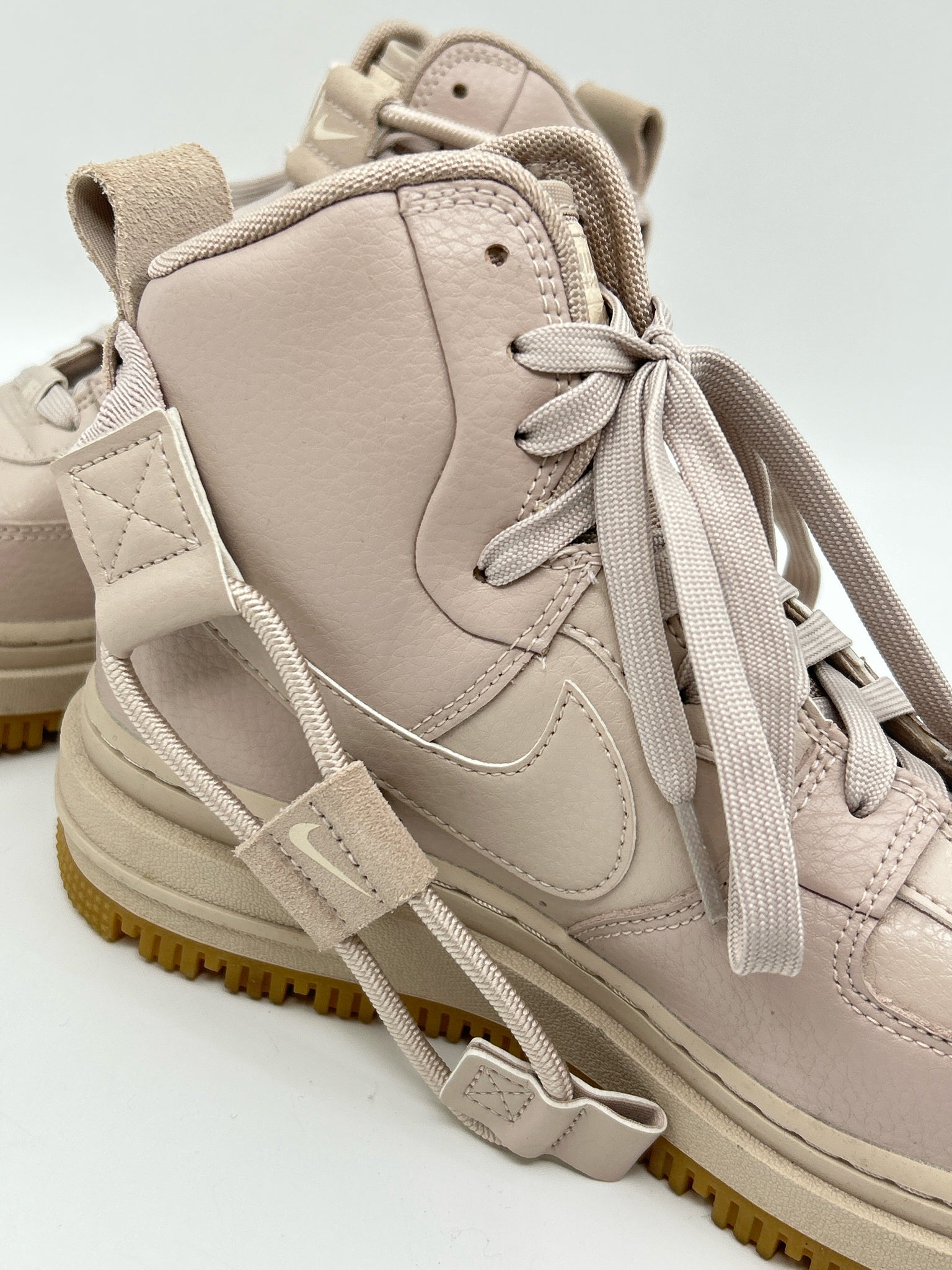 NIKE Size 7.5 light pink Women Sneakers