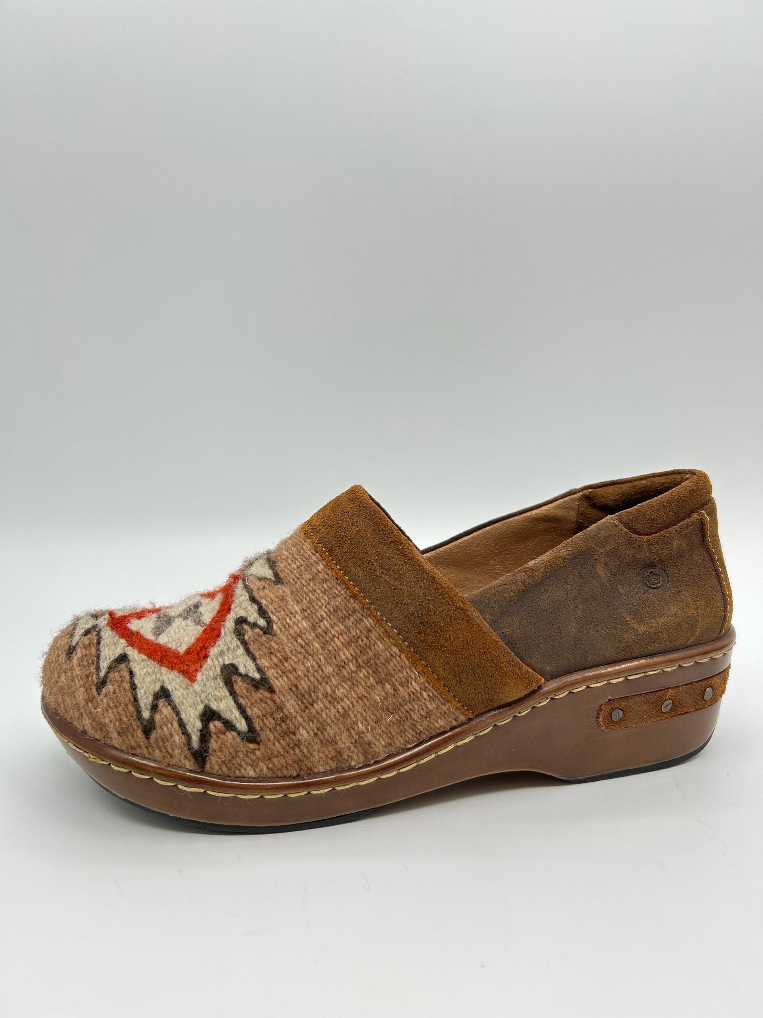 BORN Size 39 Brown Women Shoes