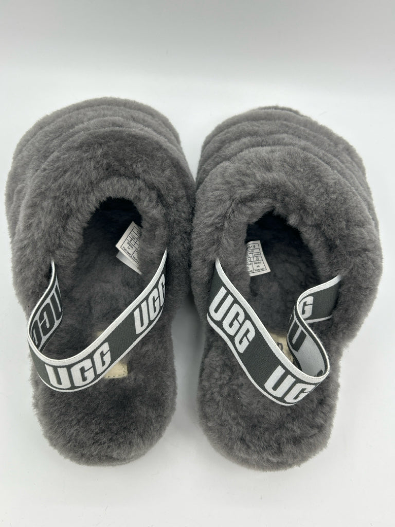 UGG Women Size 9 Grey Sandal