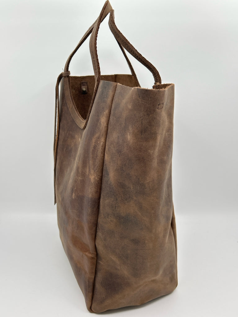 JO HANDBAGS Brown Tote