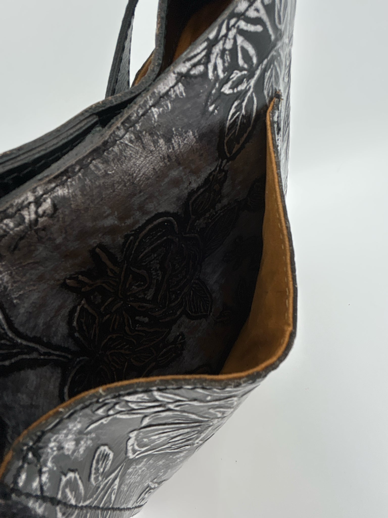 PATRICIA NASH Silver and Black Women Purse