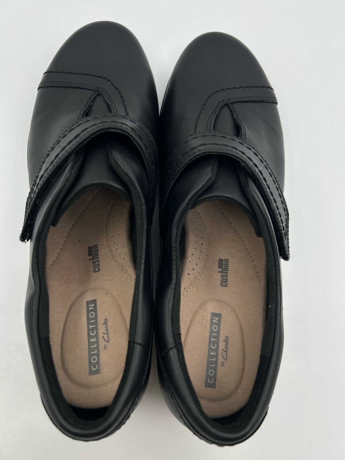 CLARKS COLLECTION NWOB Size 7 Black Women Shoes