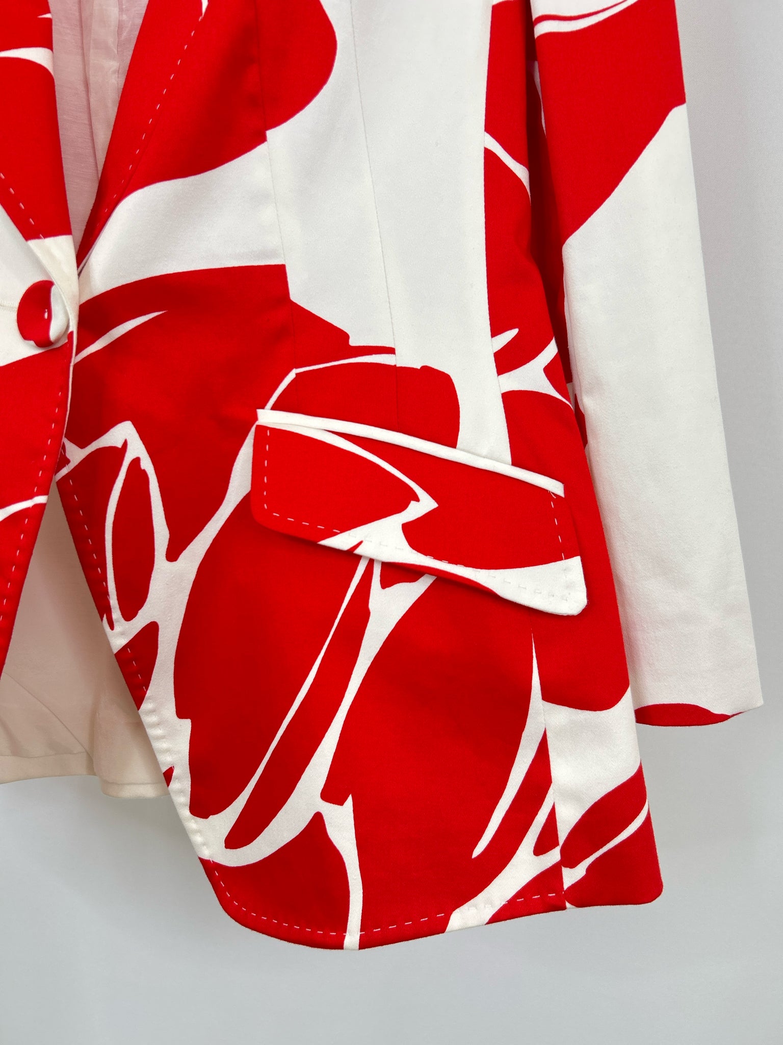 ESCADA Size 40 red & white Women Blazer