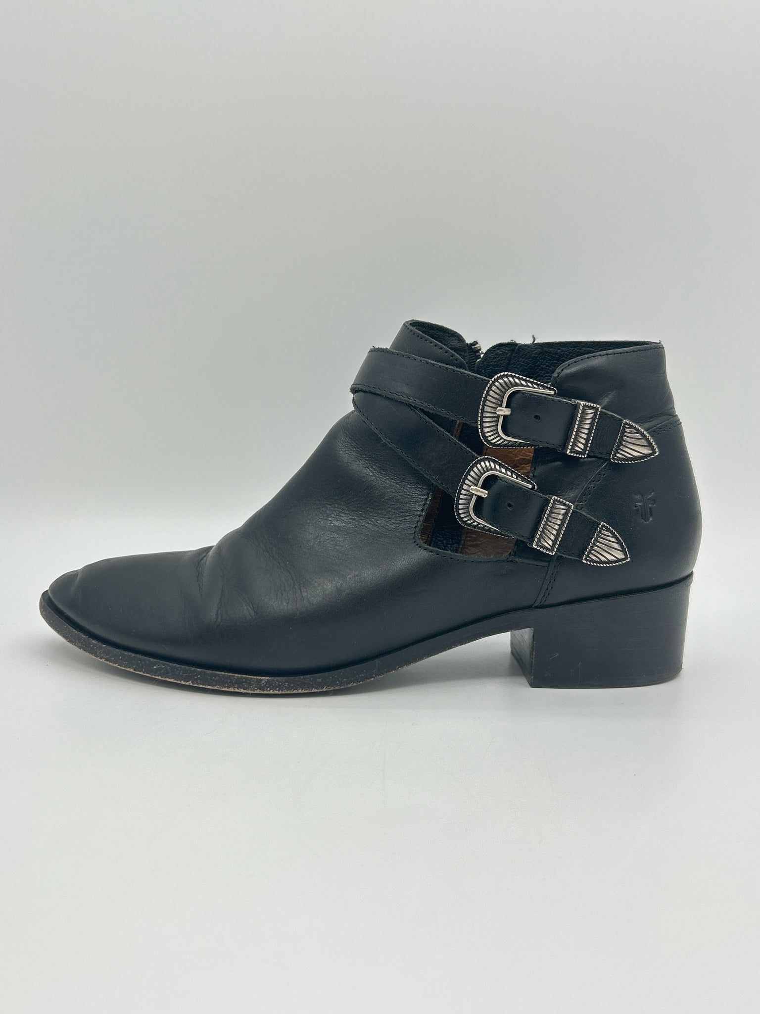 FRYE Size 9.5M Black Women Booties