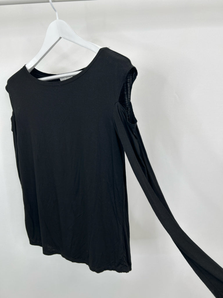 FEEL THE PIECE Women Size XS/S Black Top NWT