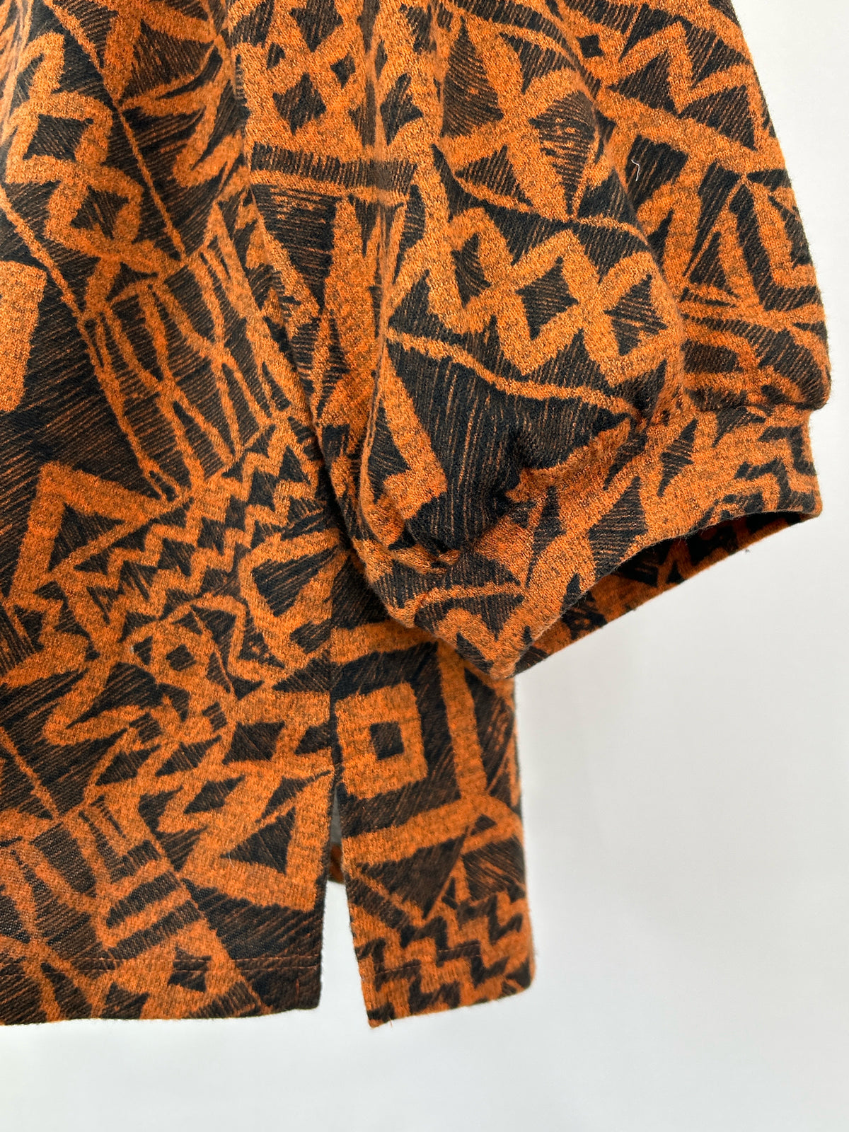 Ali Miles Size M Orange and Black Women Sweater