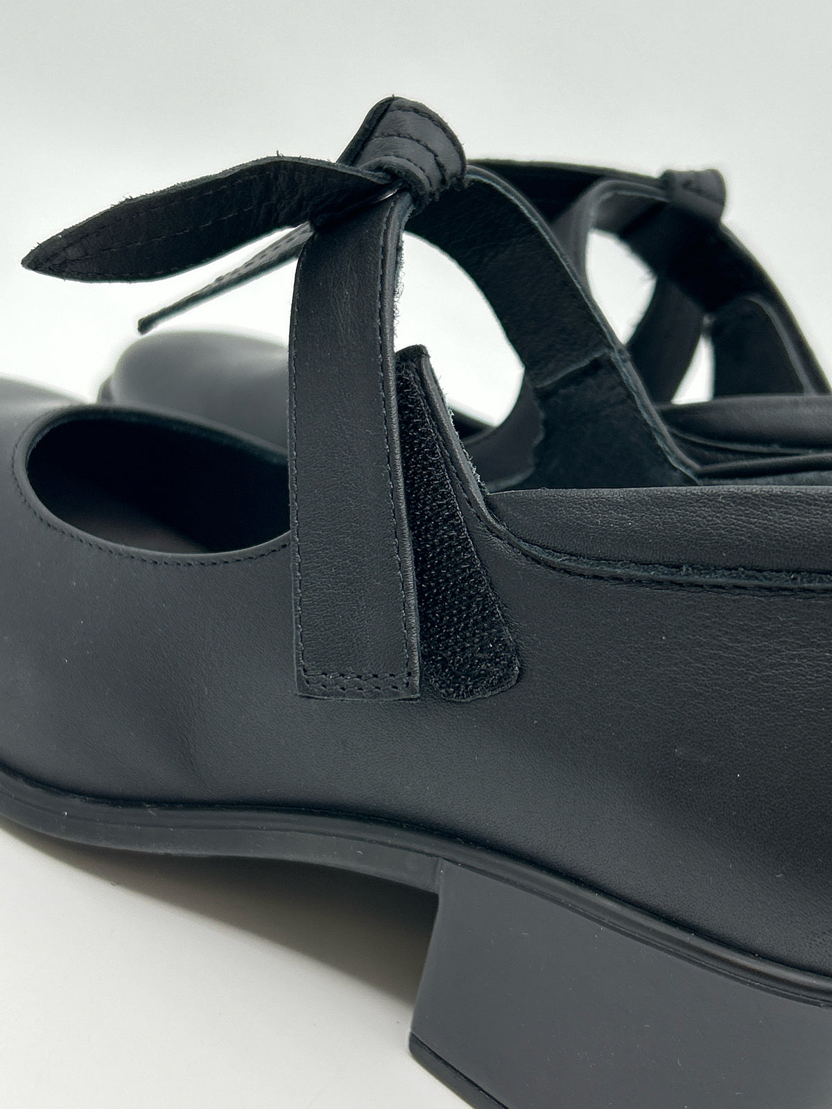 NAOT NIB Size 38 Black Women Pumps