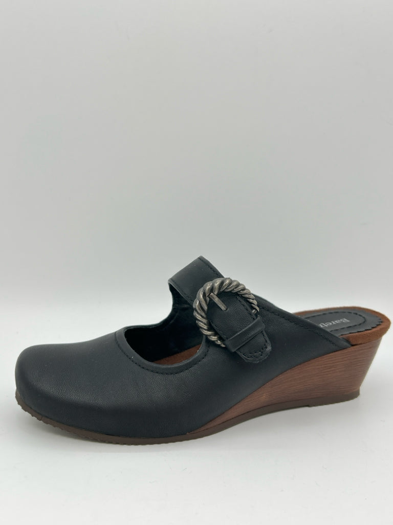 BARETRAPS Size 6.5M Black Luna Mary Jane Clogs NWOB