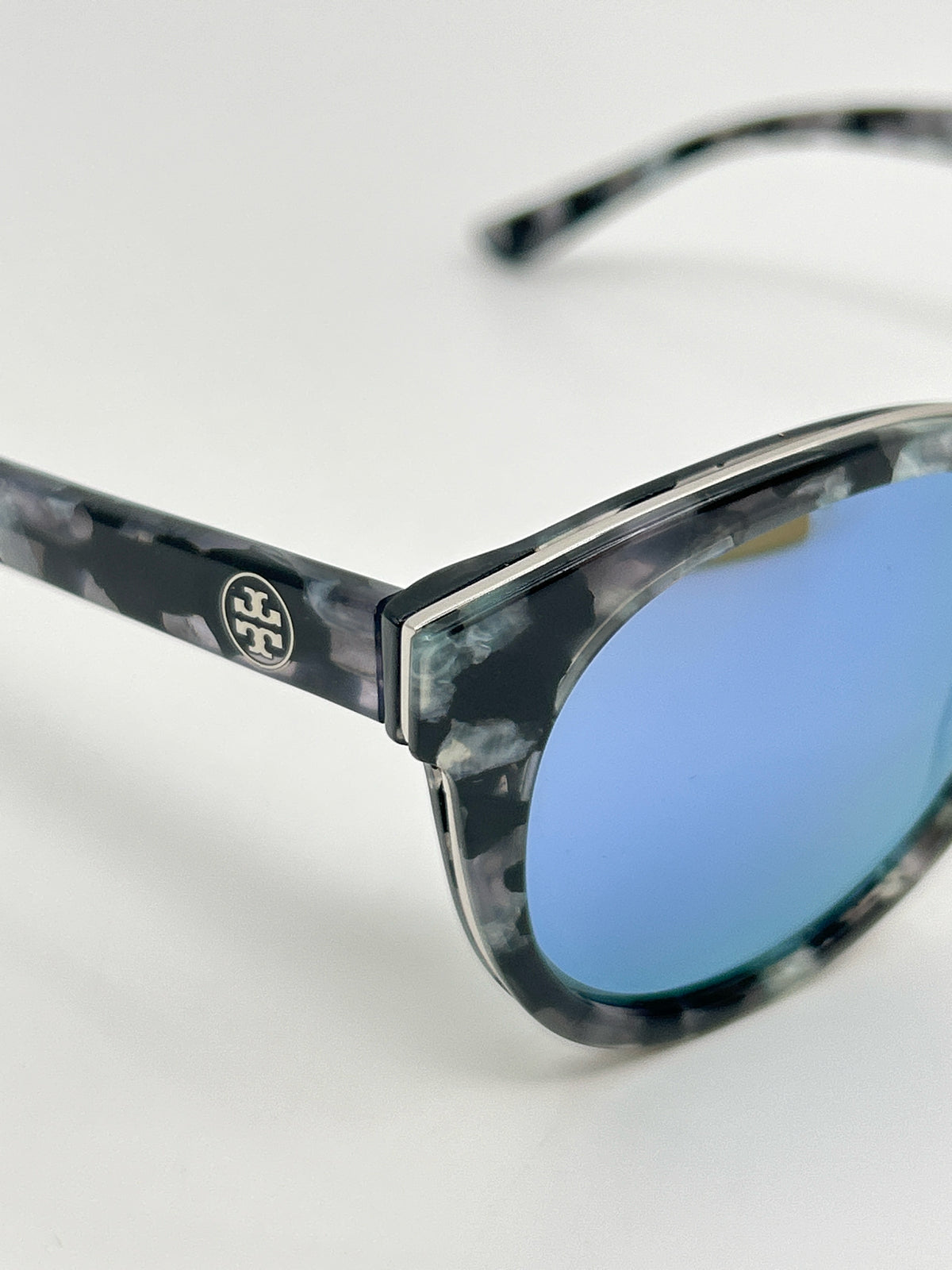 TORY BURCH Black & Blue Sunglasses