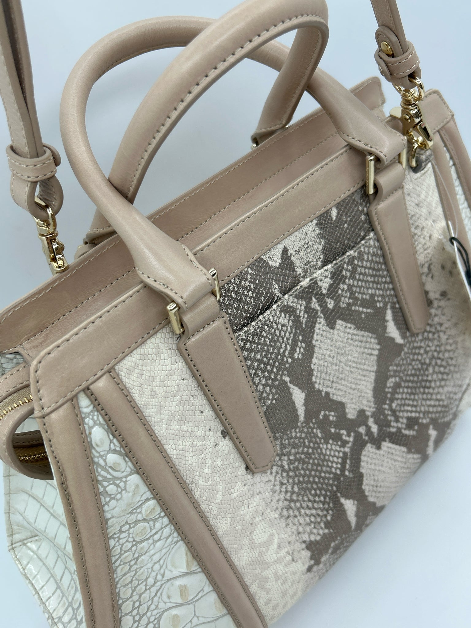 BRAHMIN NWT Beige Print Women Purse
