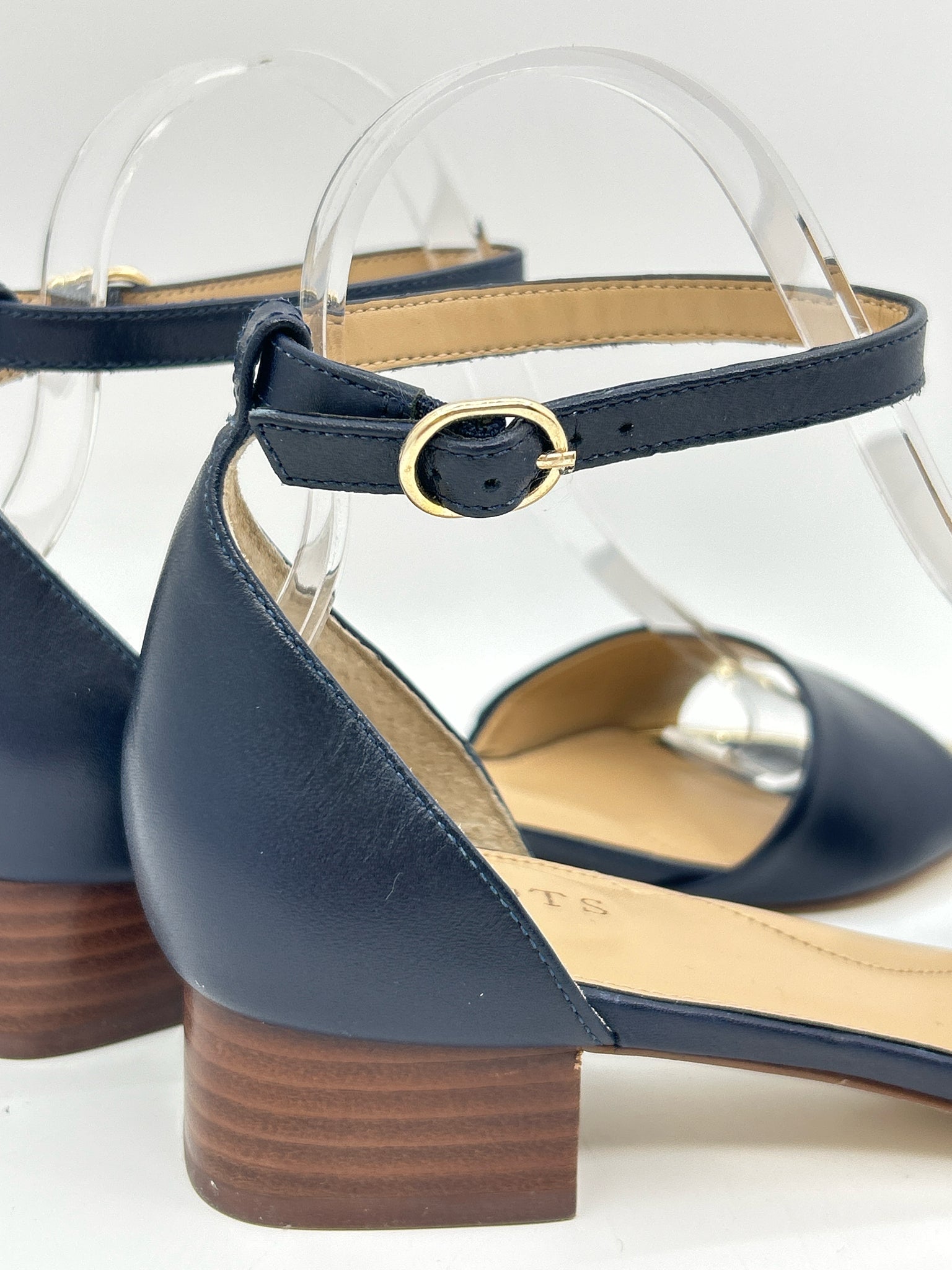 TALBOTS Size 8M Navy Women Sandal