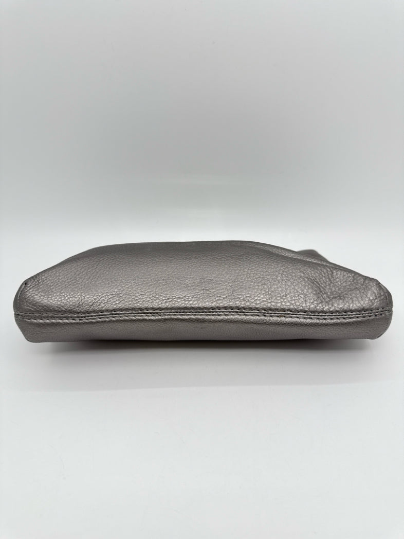 MICHAEL KORS METALLIC GREY Clutch