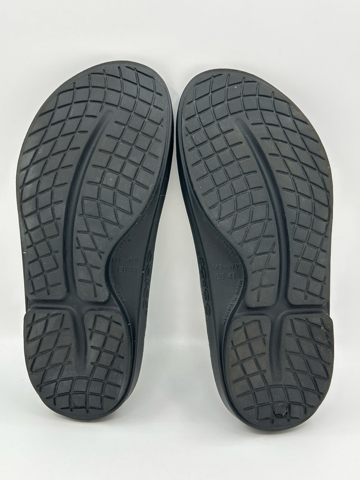 OOFOS Size 10 BRONZE Women Sandal