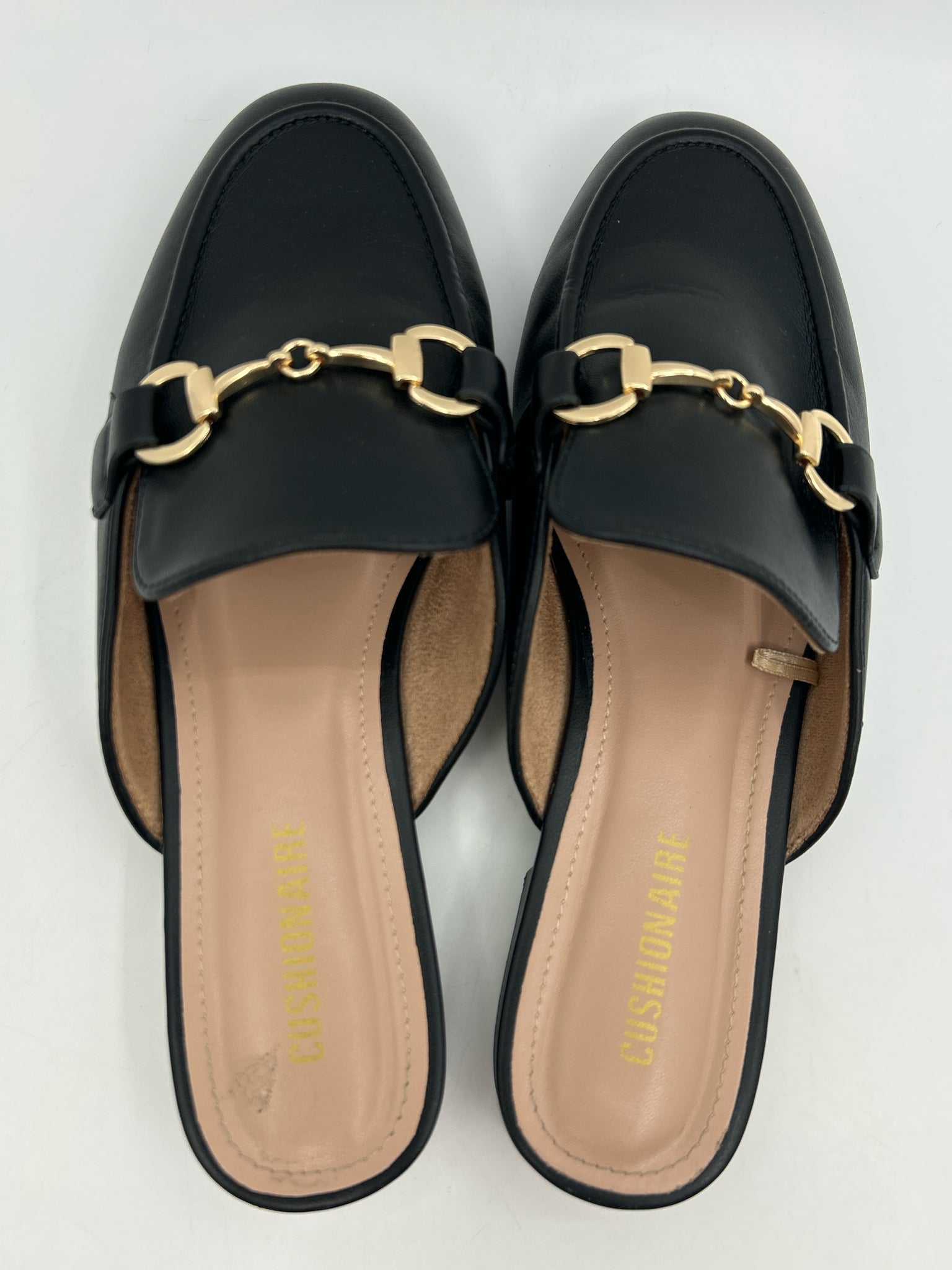 CUSHIONAIRE Size 7.5M Black Women Loafer