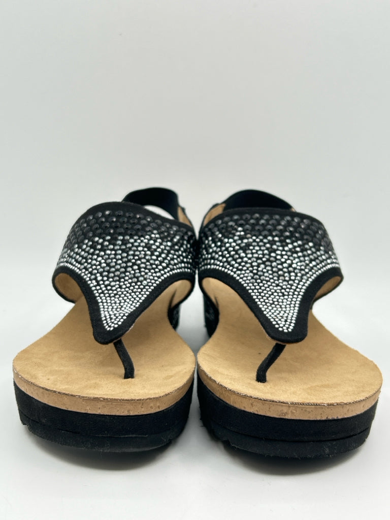 WHITE MOUNTAIN Size 10M Black Sandal