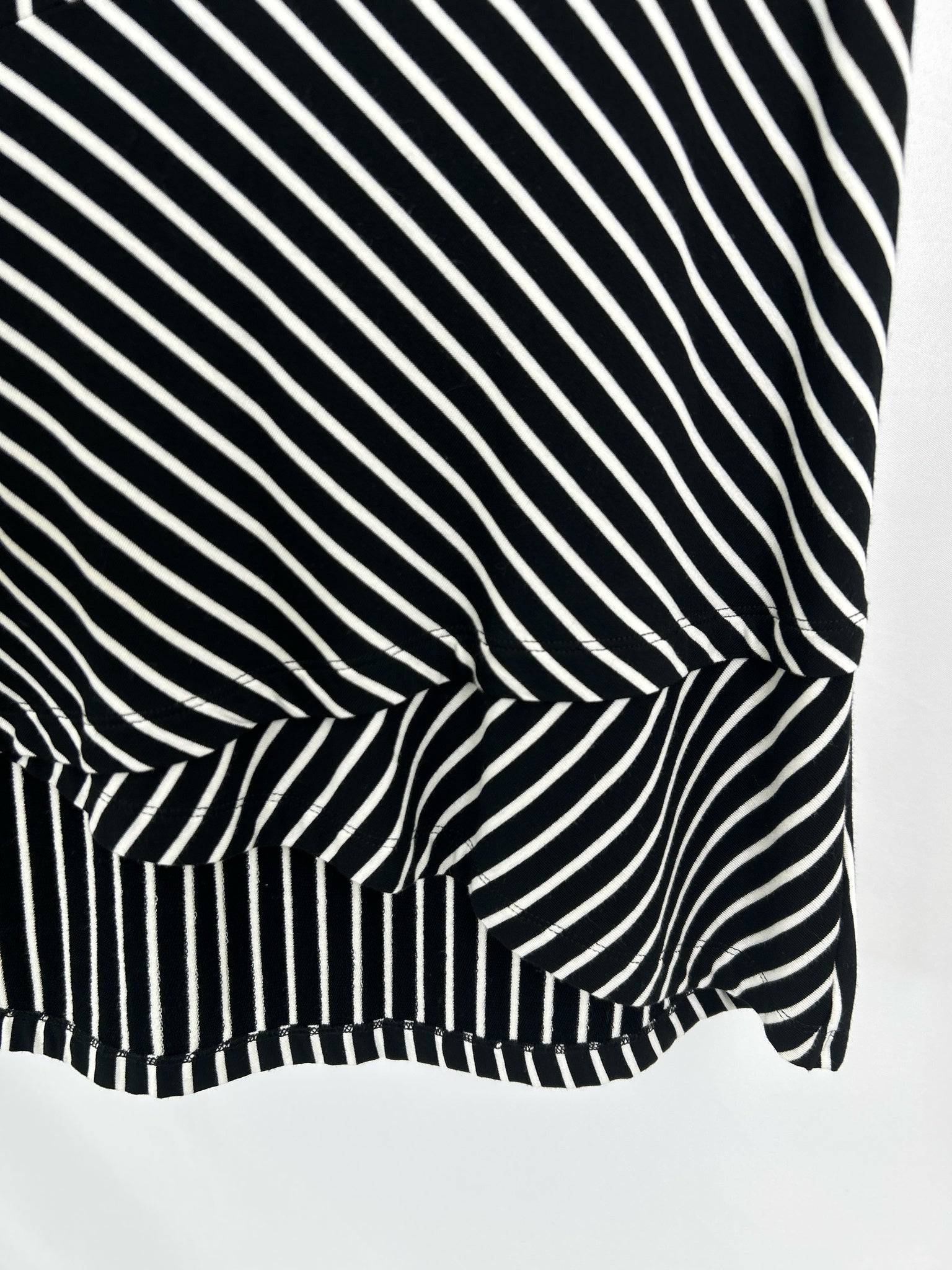 CABI Size XS Black & White Women Dress