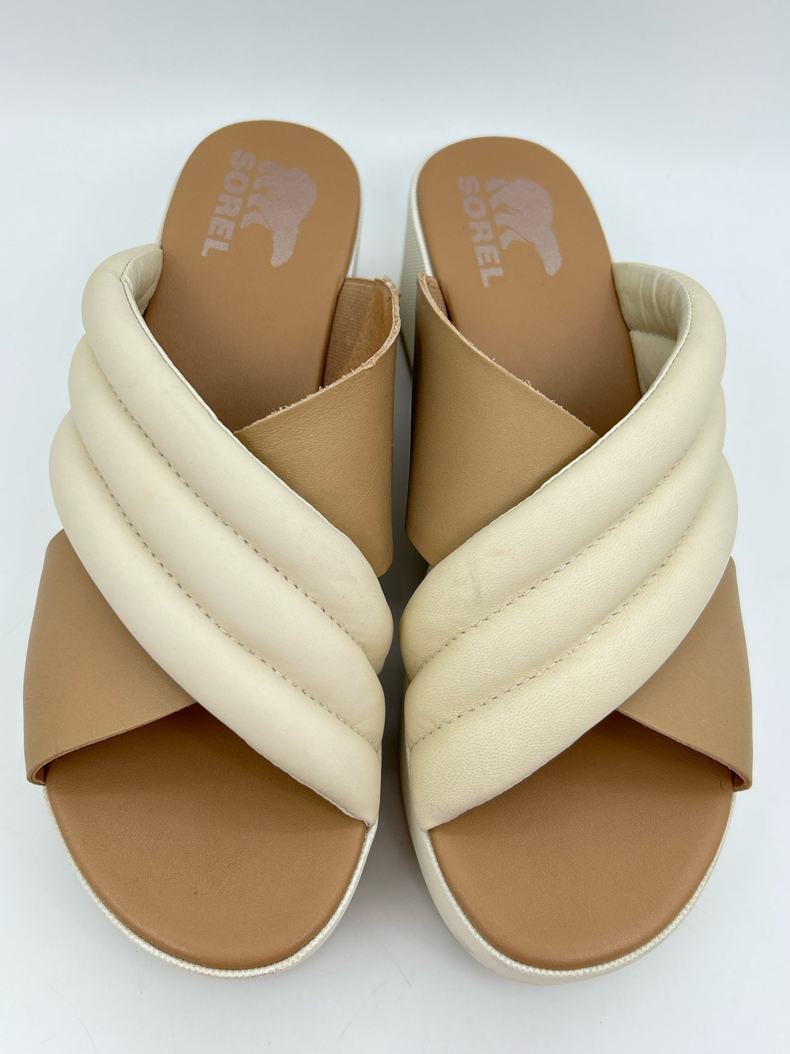 SOREL Size 8.5 Chalk and Beige Women Sandal