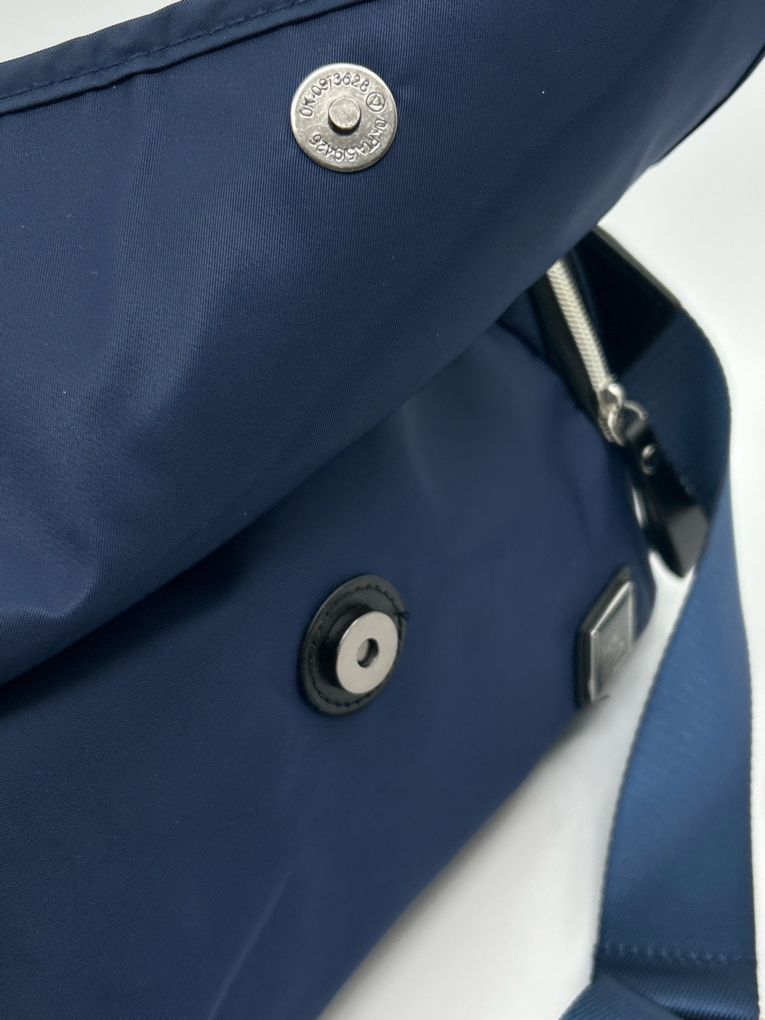 IHKWIP Blue Women Purse