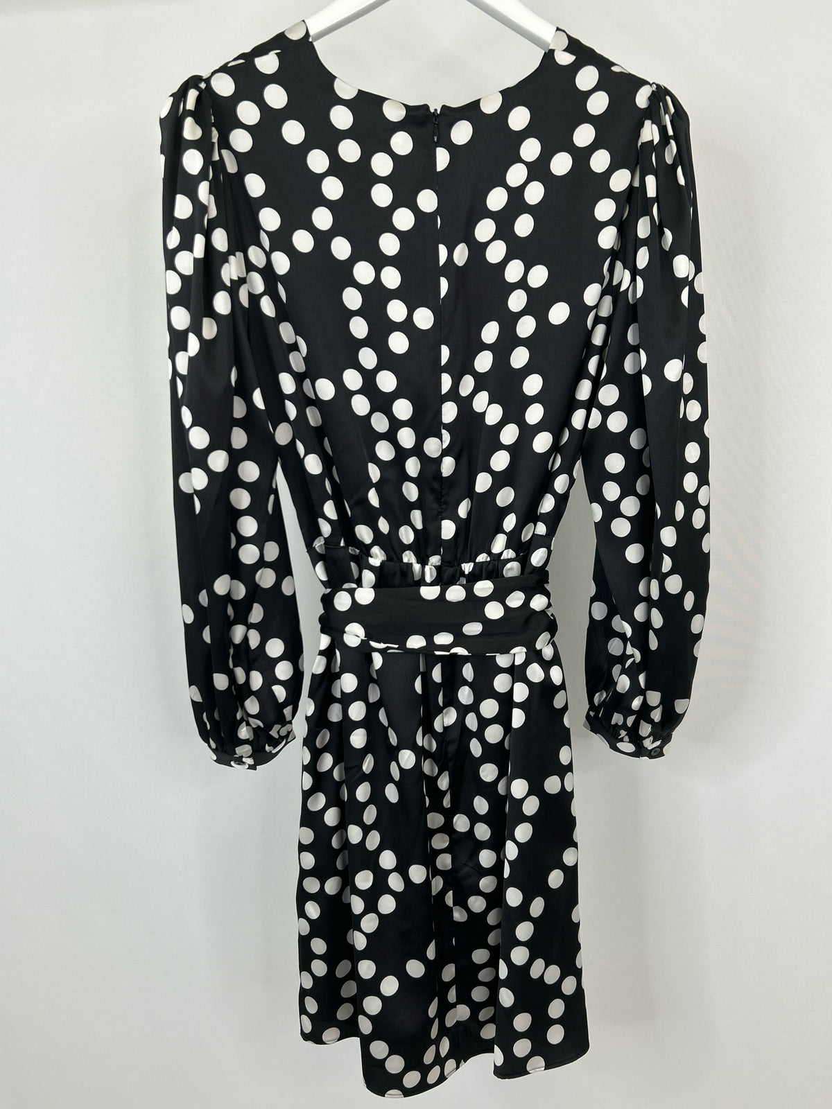 White House Black Market Size 8 Black and White Women Dress