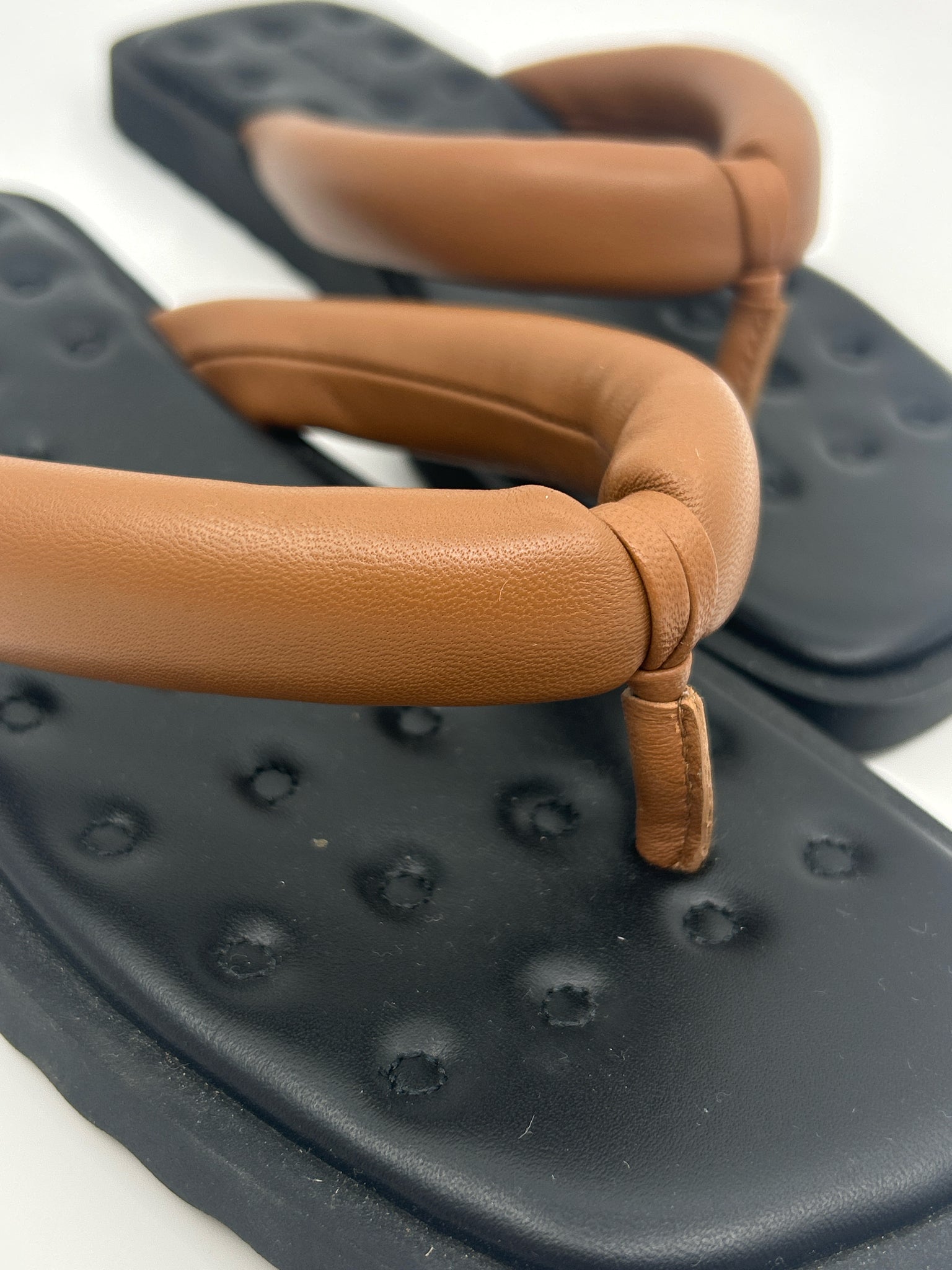 VINCE Size 6.5M Brown Women Sandal