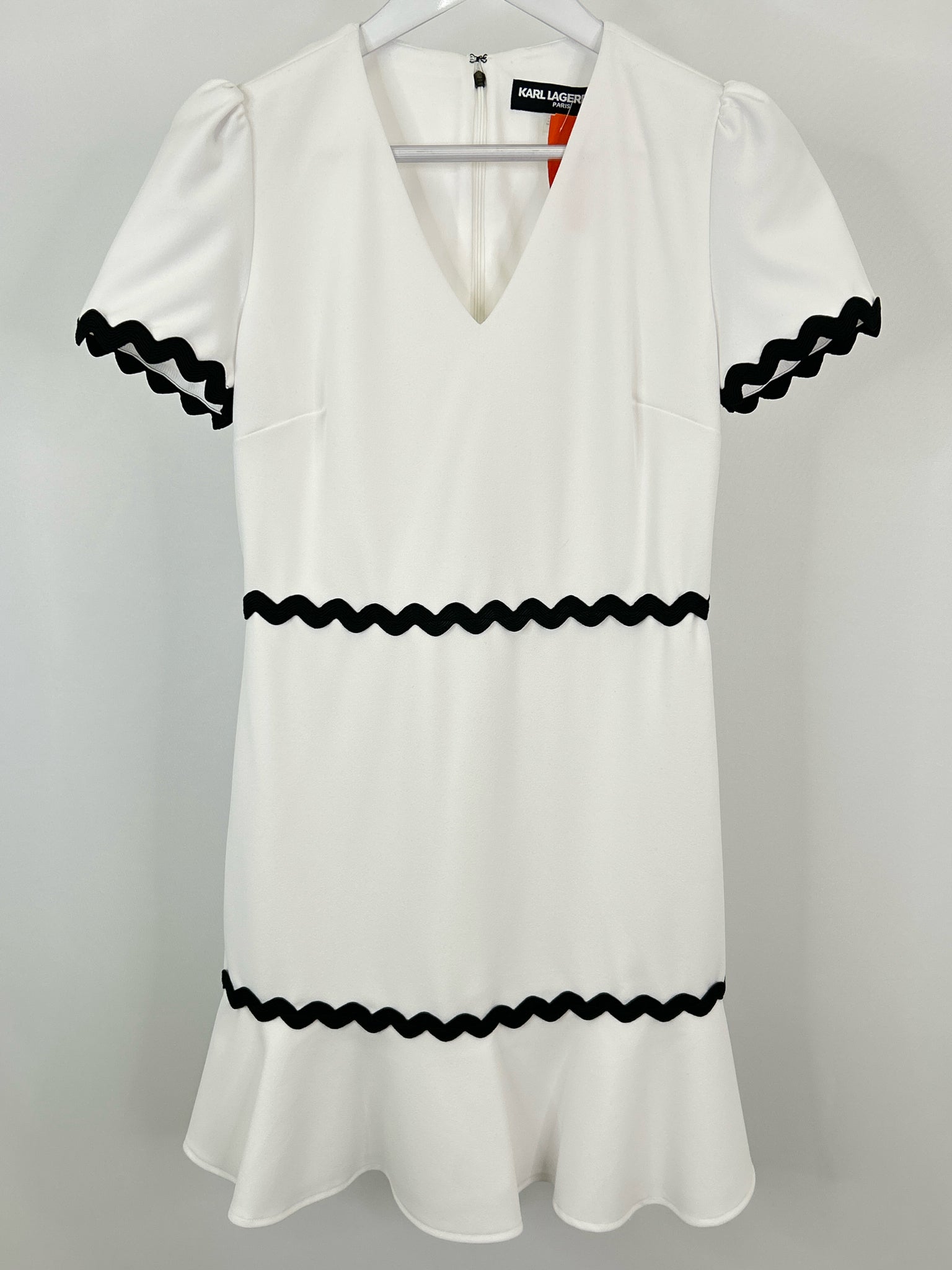 KARL LAGERFELD Size 6 White & Black Women Dress