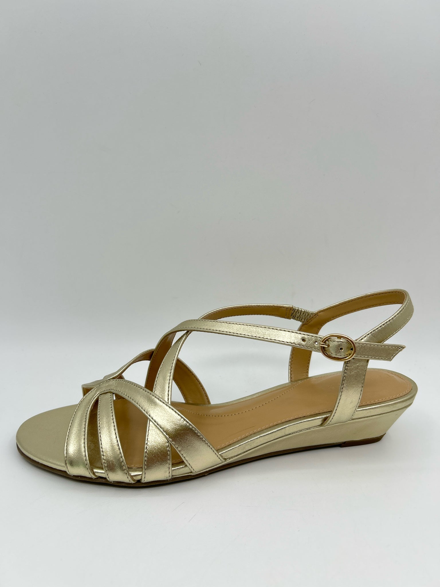 TALBOTS Size 9M gold metallic Women Sandal