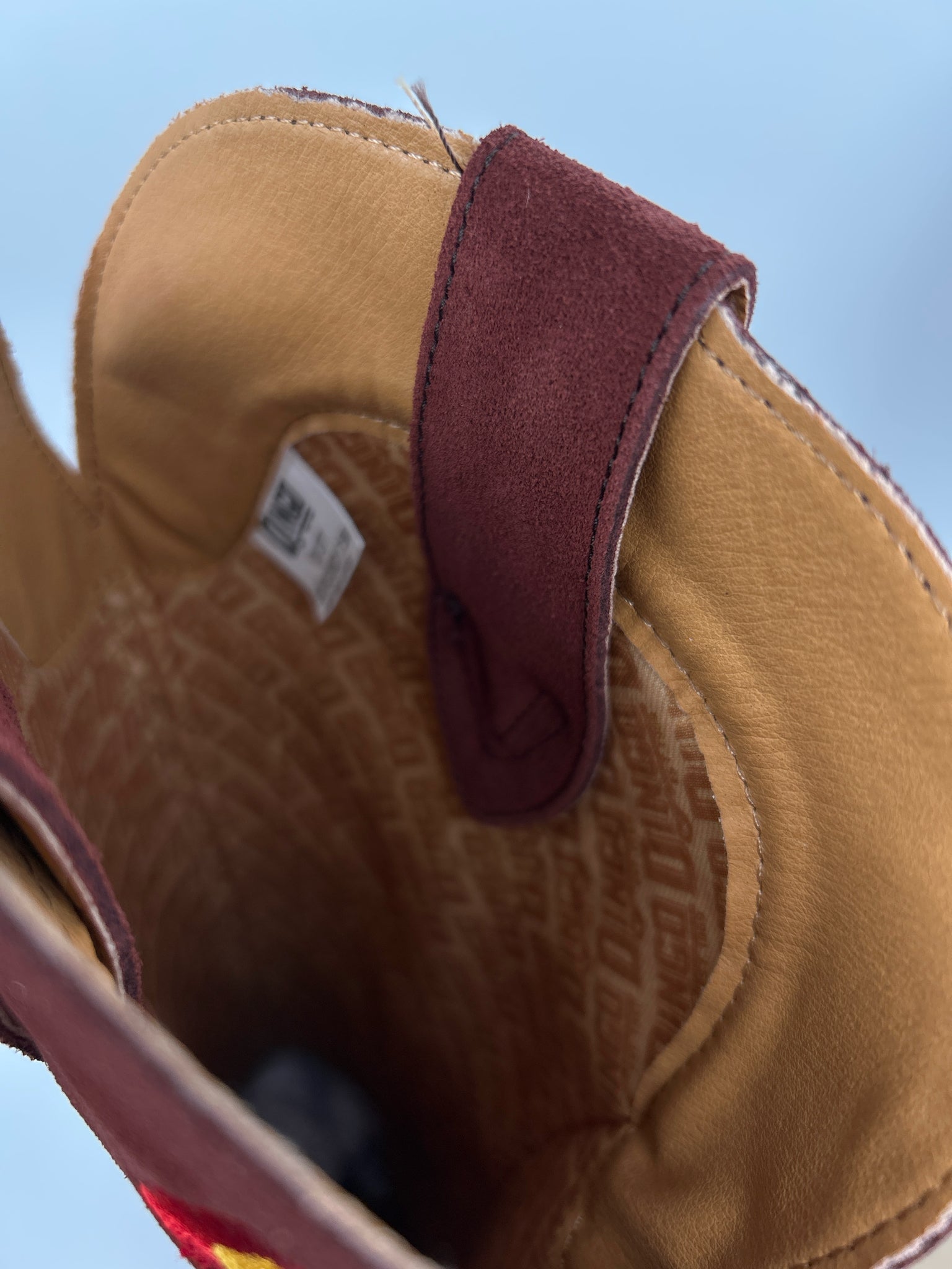 DINGO Size 7.5M Burgundy Women Boots