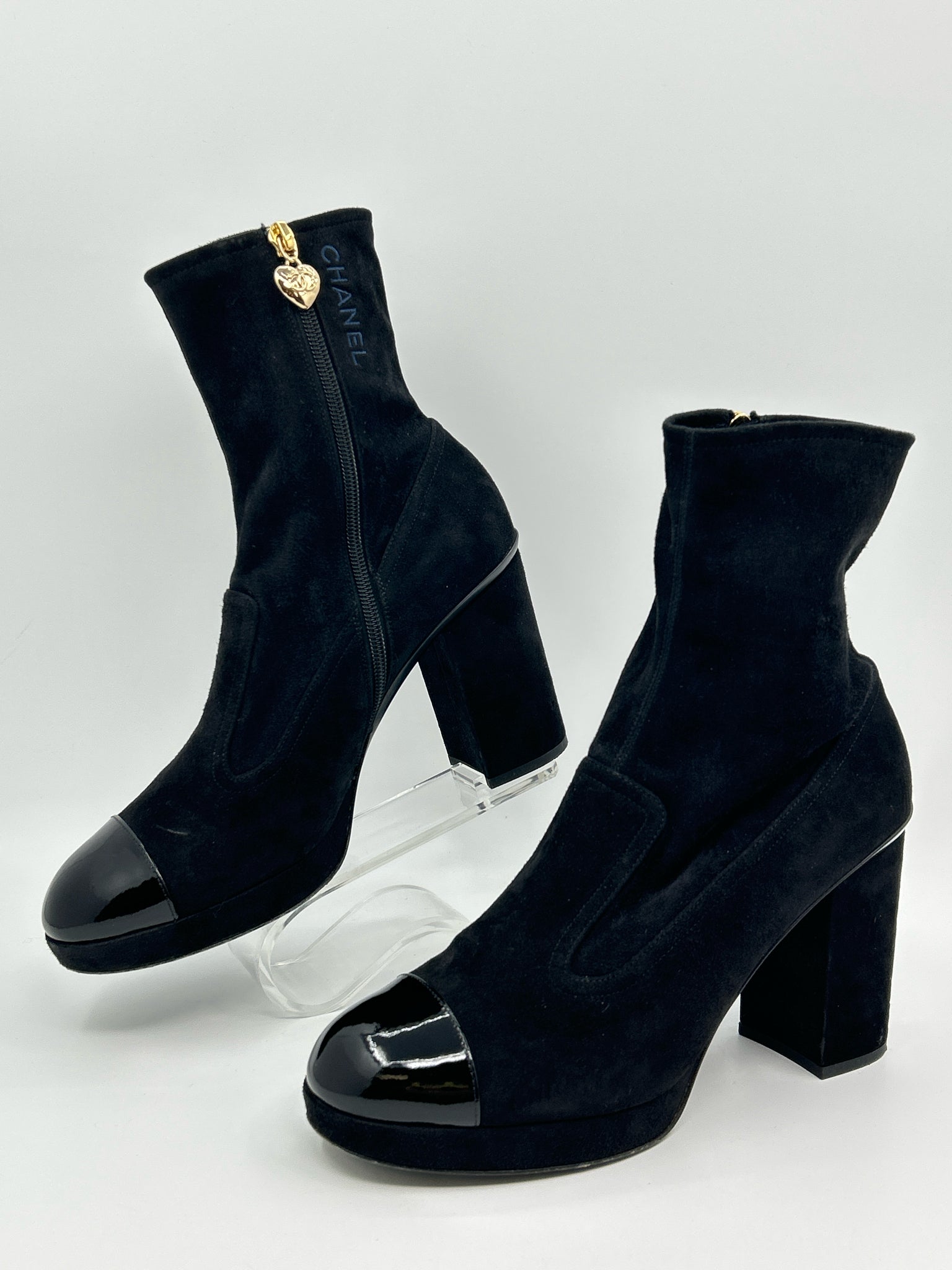 CHANEL Size 41/10 Black Women Booties