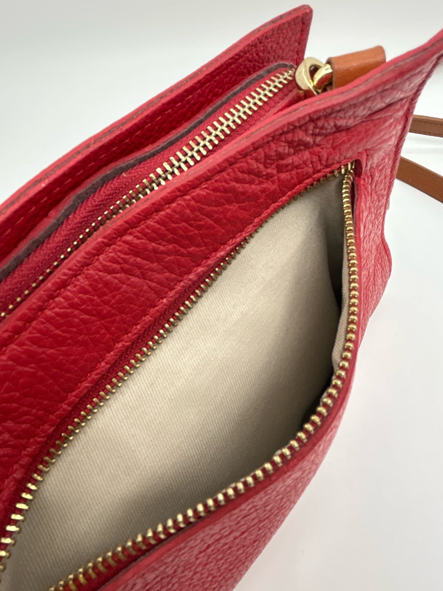 VALENTINA Red Women Purse