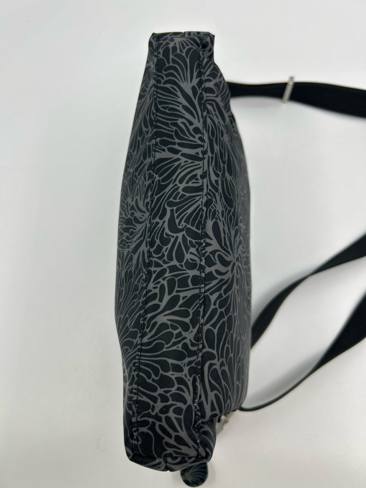 BAGGALLINI GRAY AND BLACK Women Purse