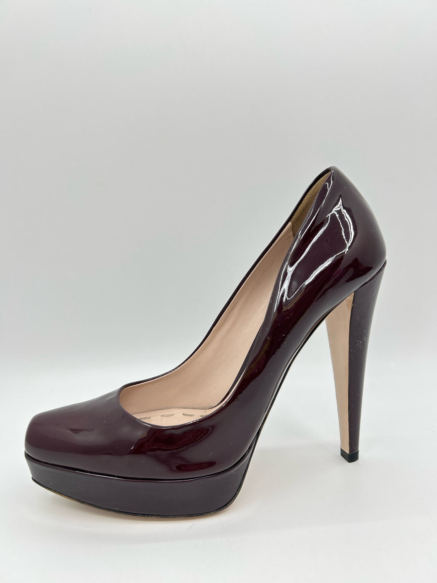 MIU MIU Size 38.5 Burgundy Women Pumps