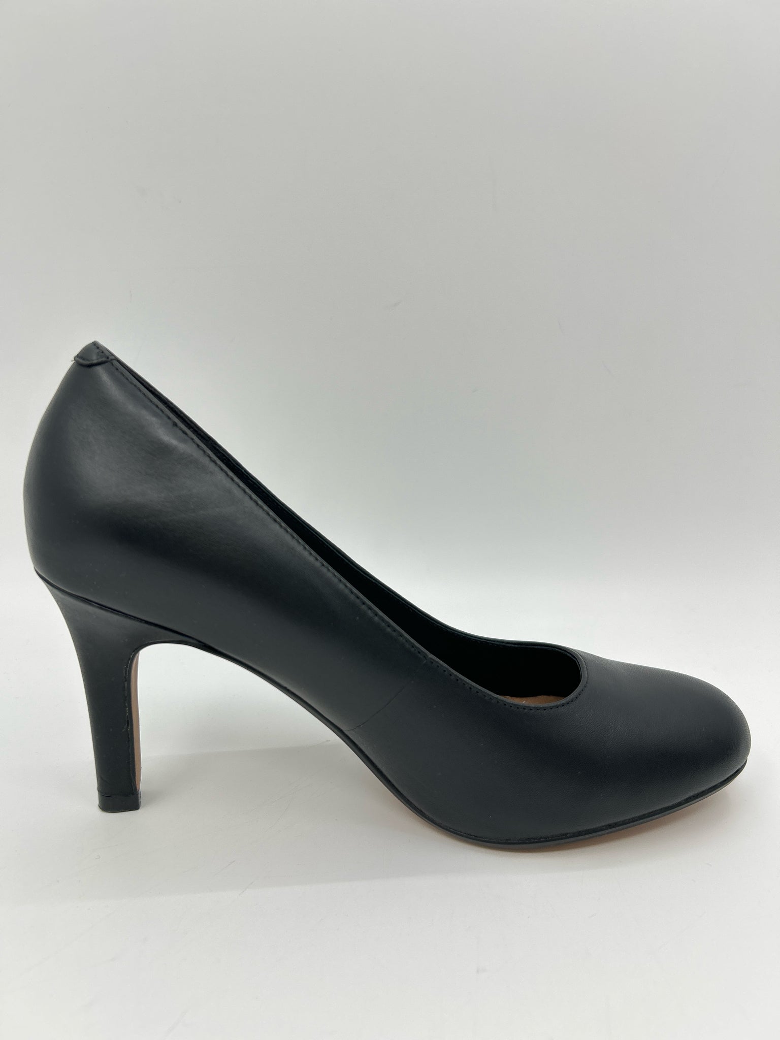 CLARKS Size 7.5M Black Women Pumps