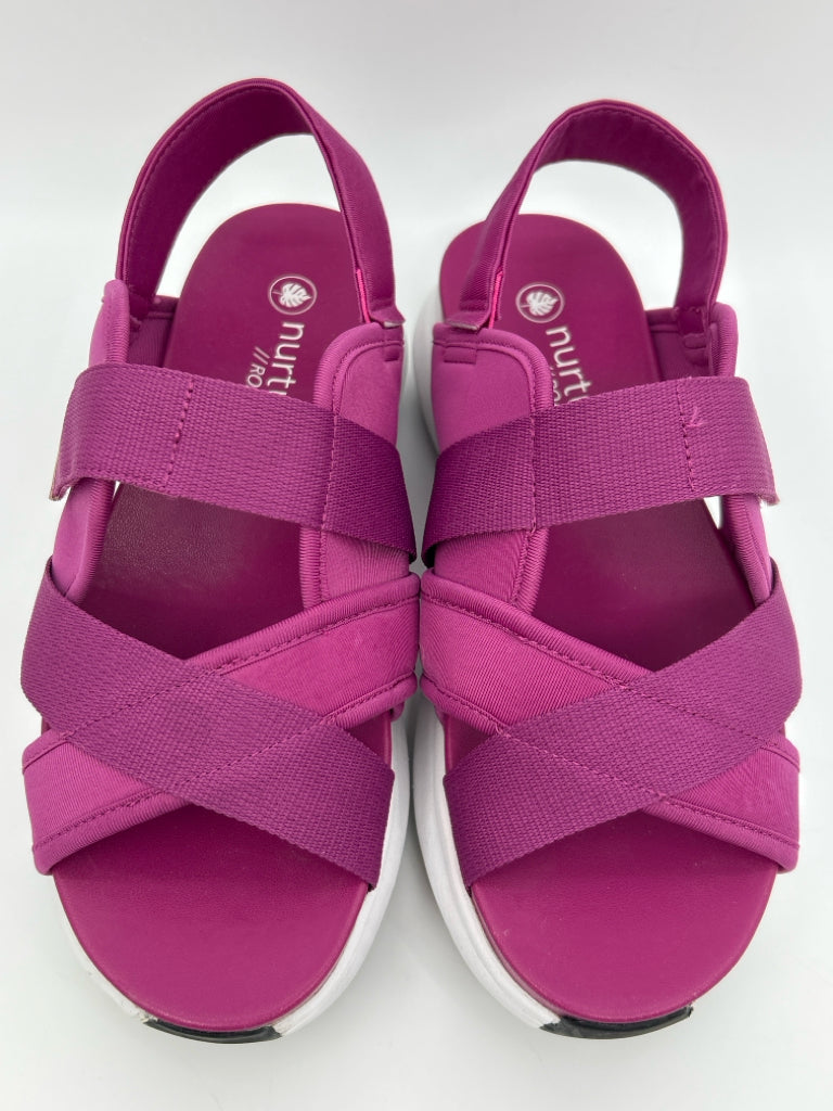 NURTURE ROAM Size 9M RASPBERRY Women's Sandal
