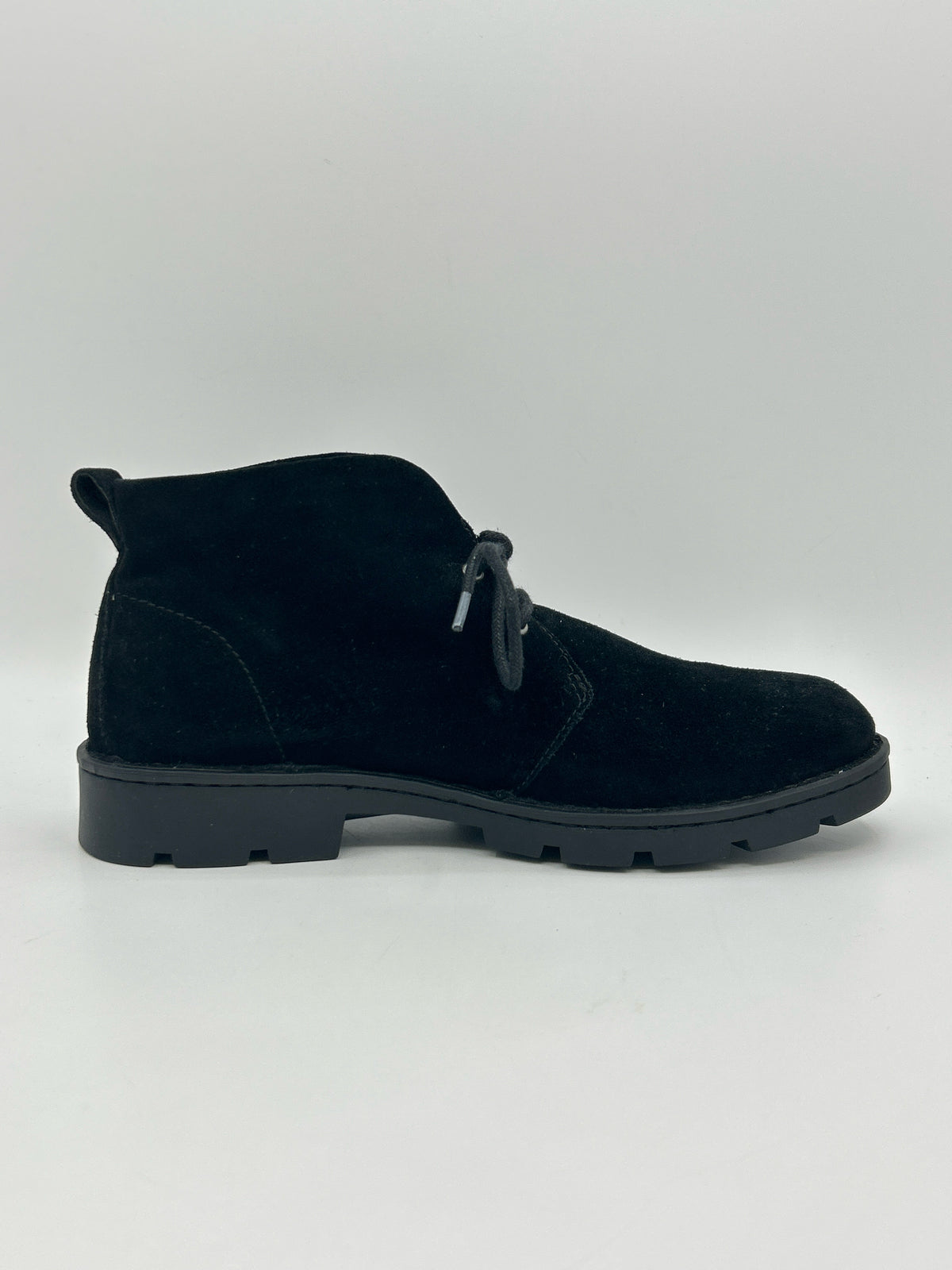 BORN Size 8.5M Black Women Booties