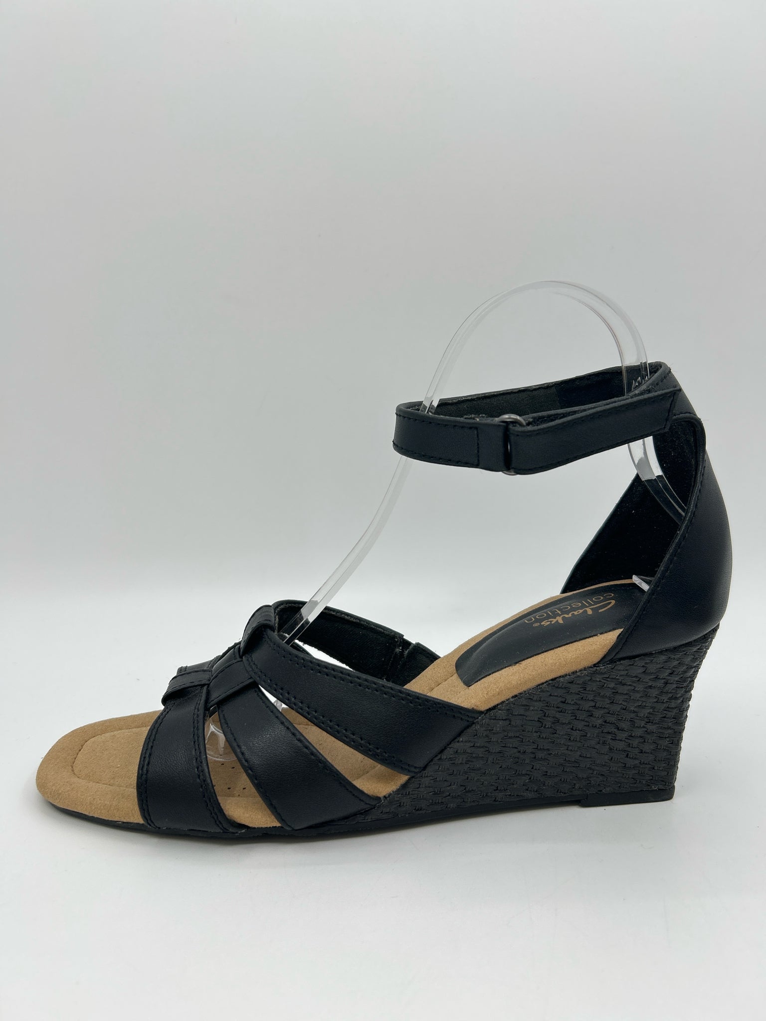 CLARKS COLLECTION Size 9M Black Women Sandal