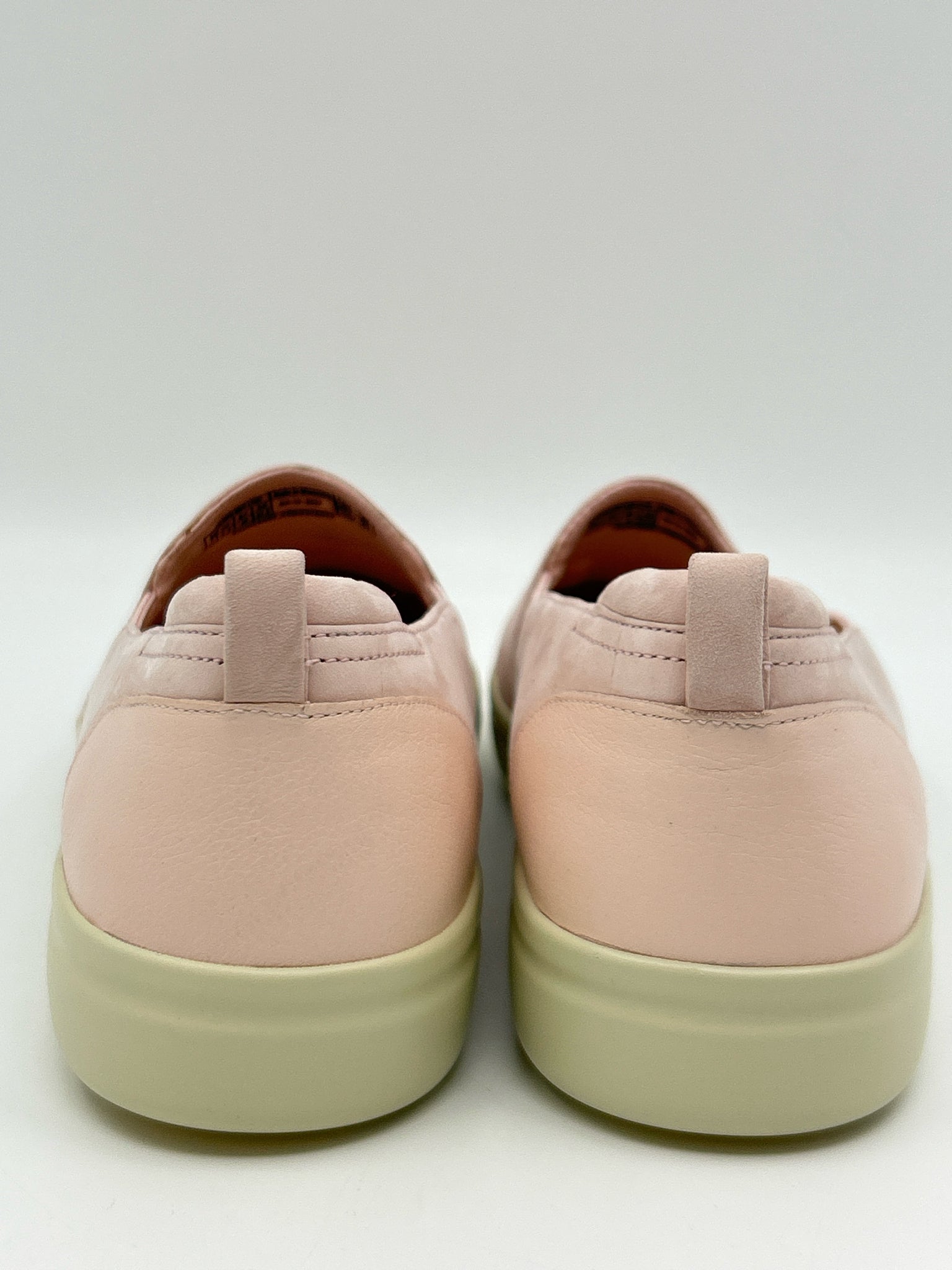 VIONIC Size 8.5 Pink Women Sneakers