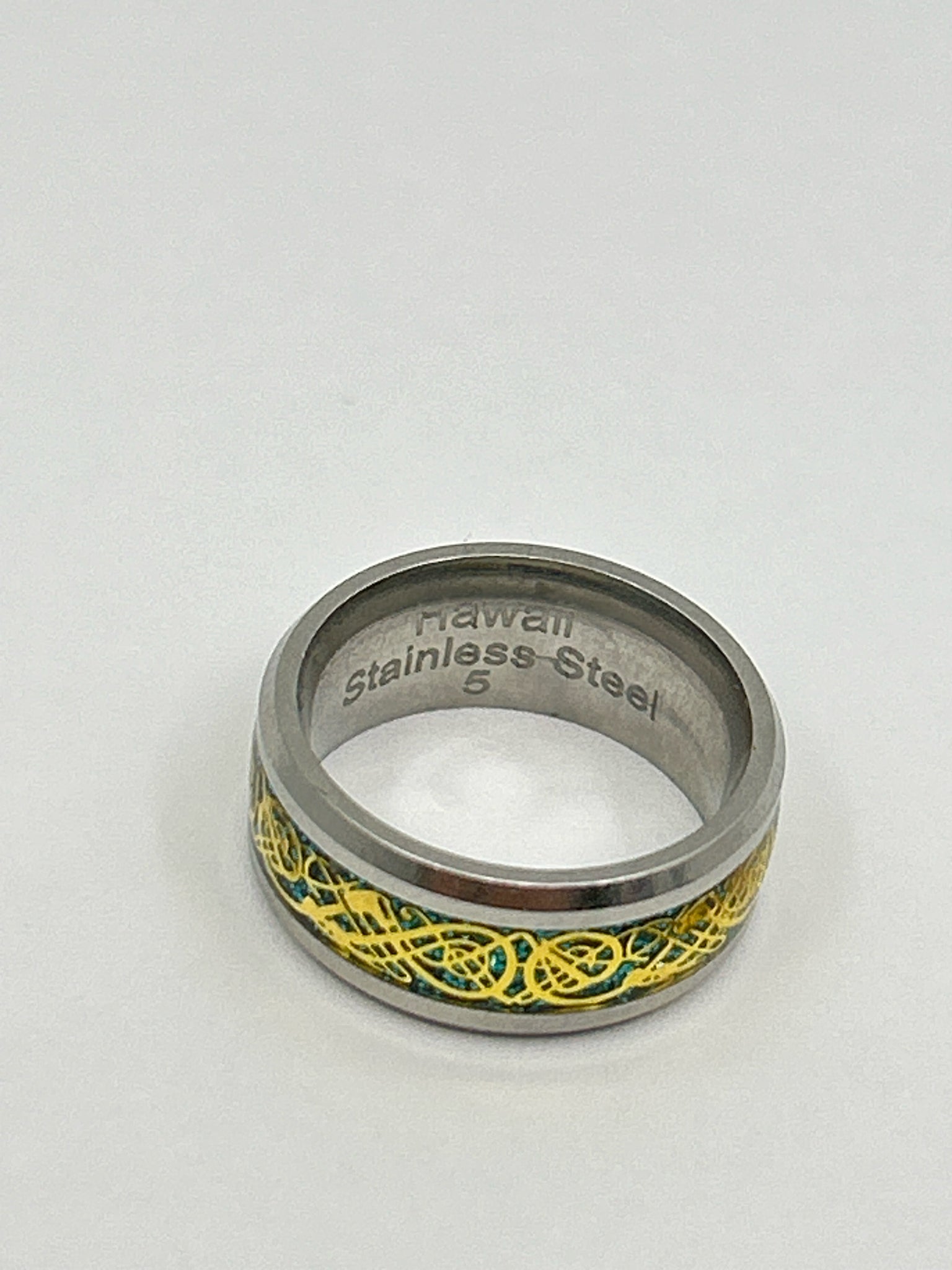 MAKANI HAWAII Silver and Gold Size 5 Ring