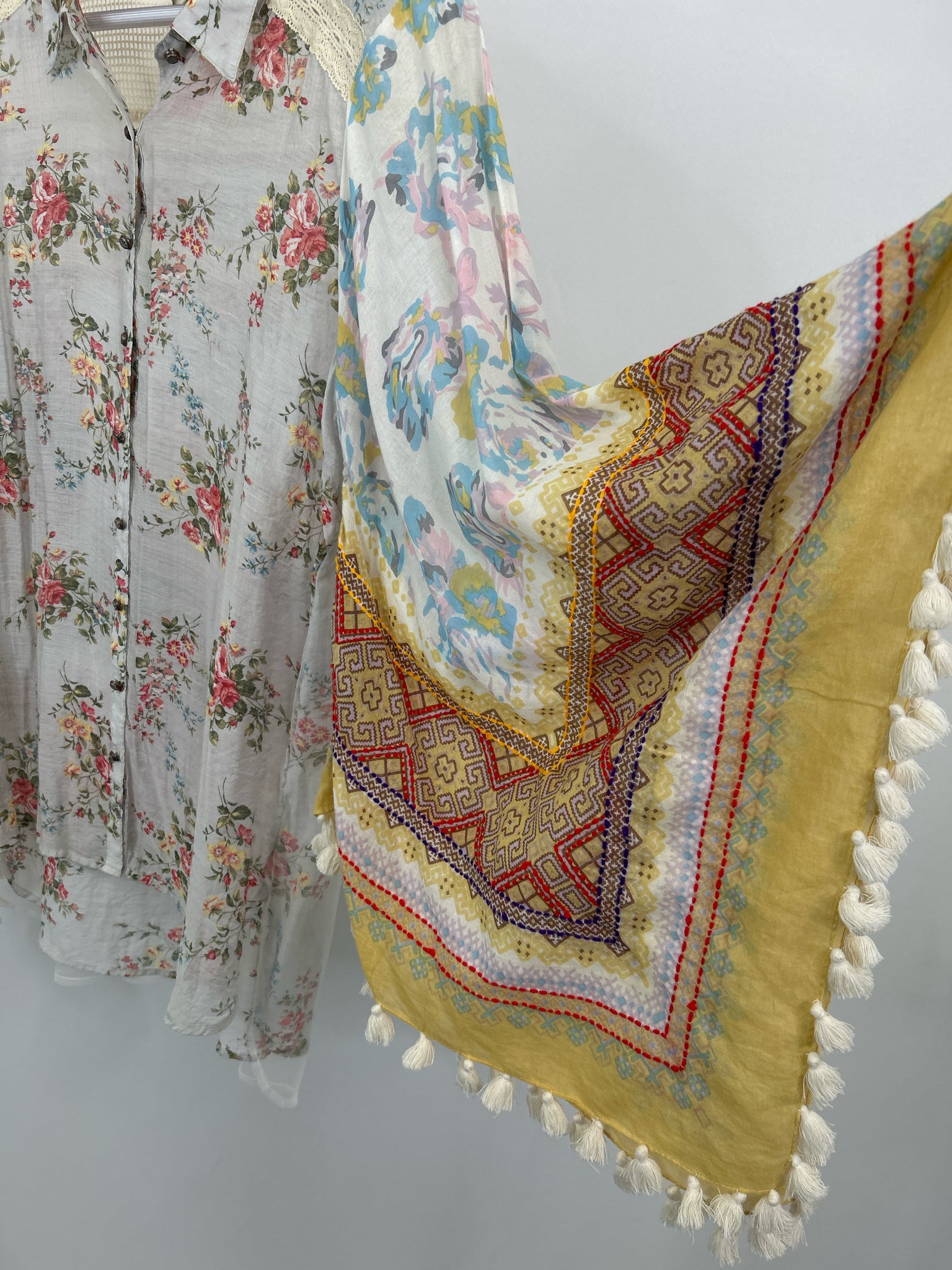 ARATTA SILENT JOURNEY Size M Pale Grey Women Blouse